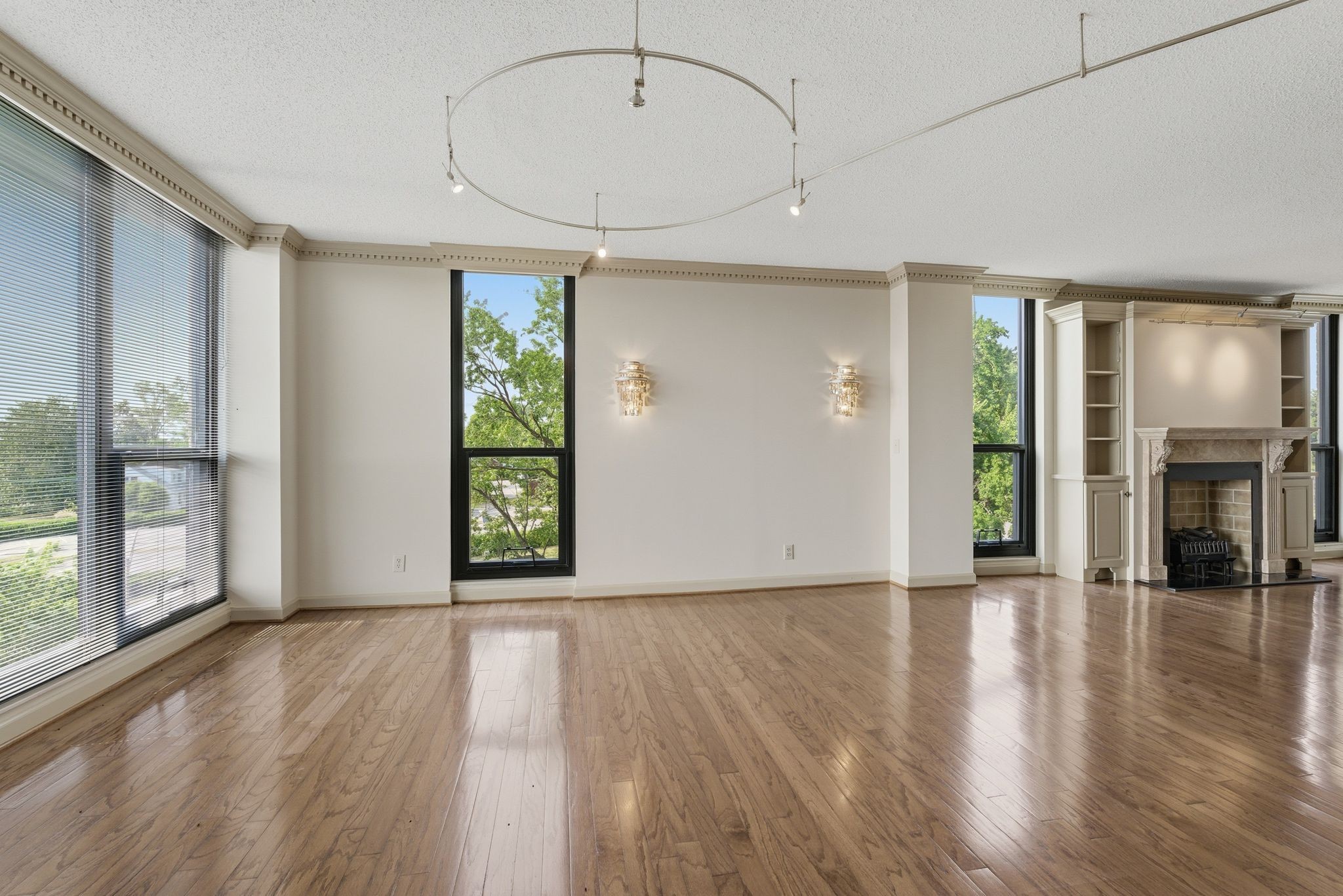 3901 West End Ave Unit: 408