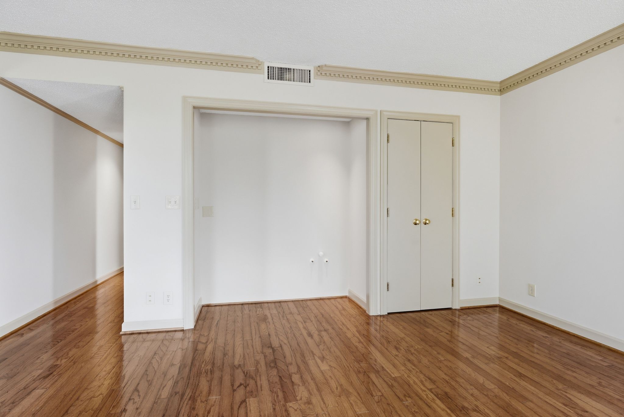 3901 West End Ave Unit: 408