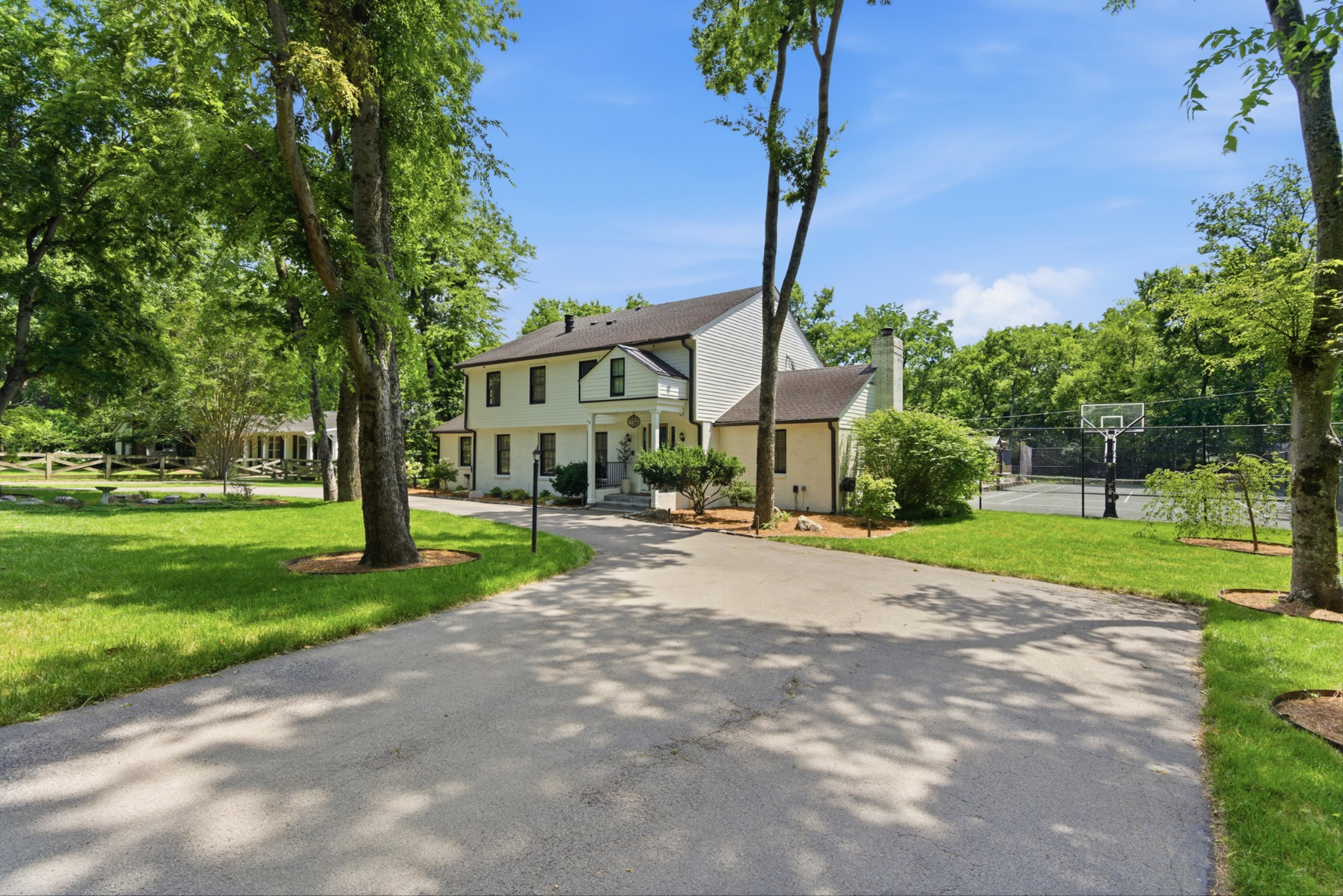 2419 Valley Brook Rd