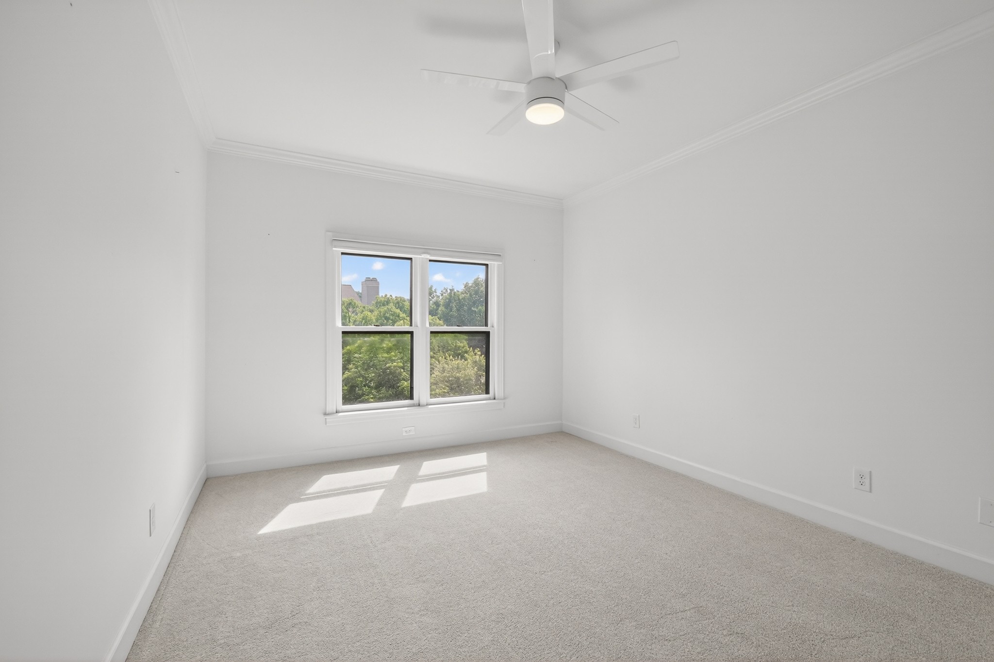 608 Arkland Pl
