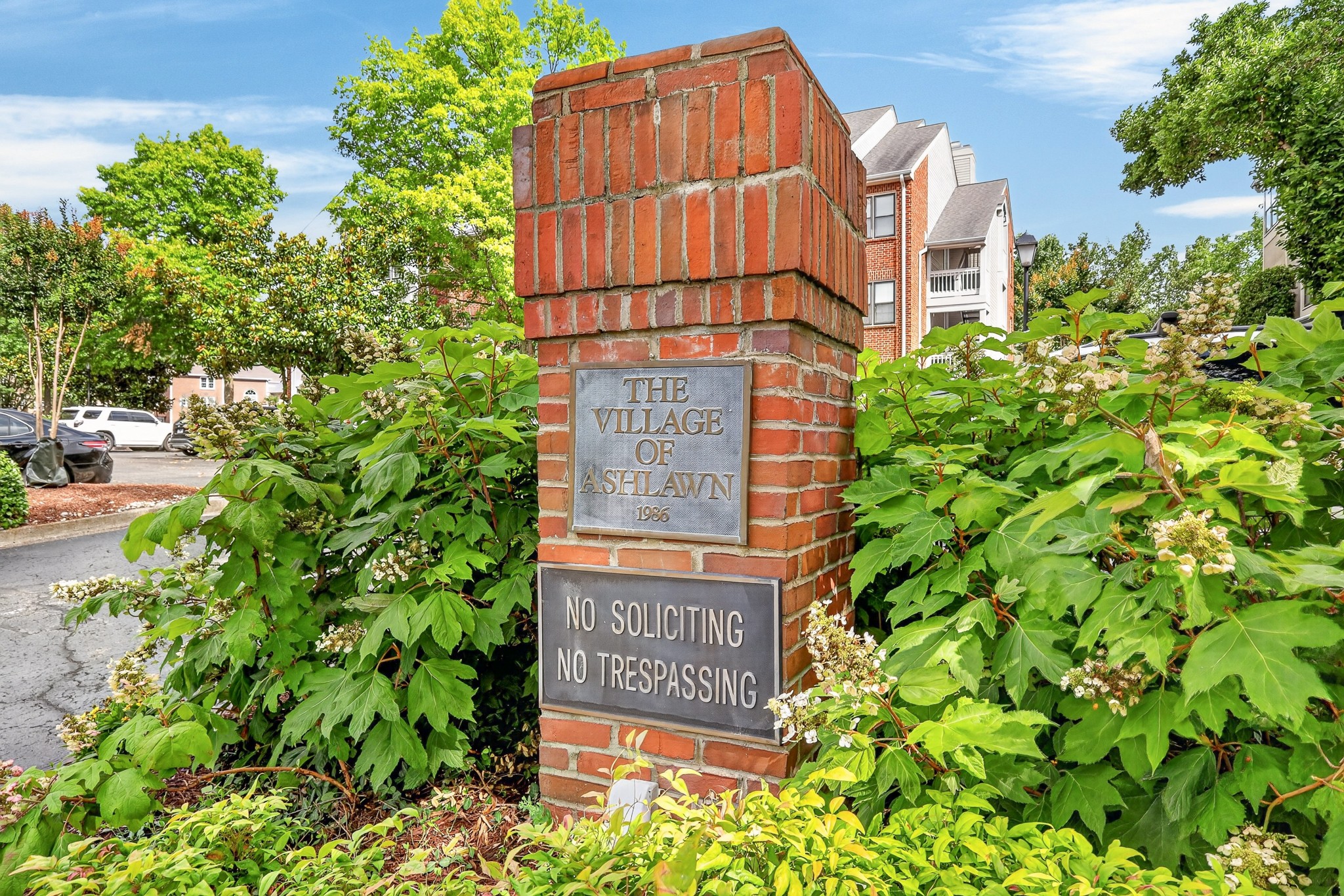 608 Arkland Pl