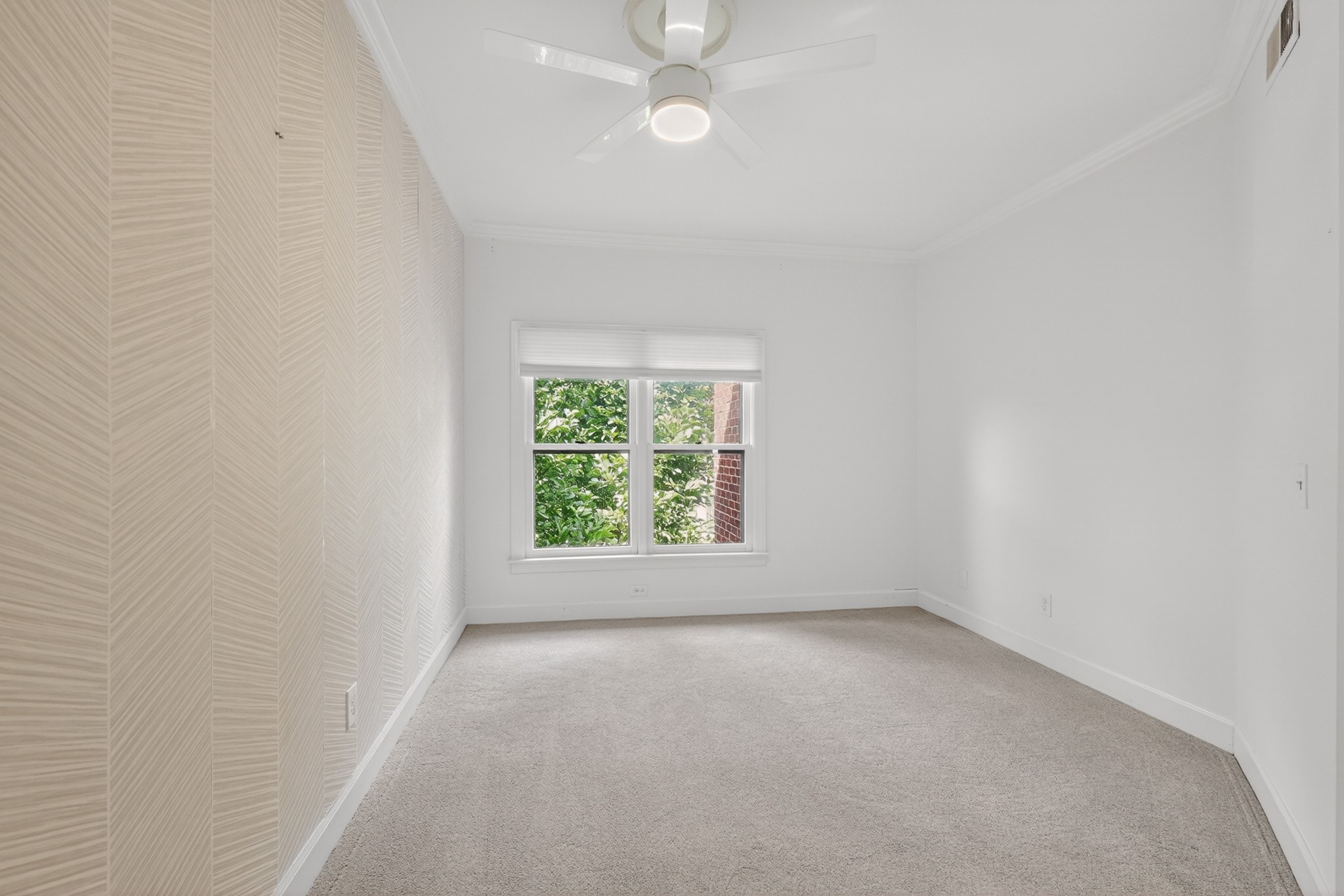608 Arkland Pl