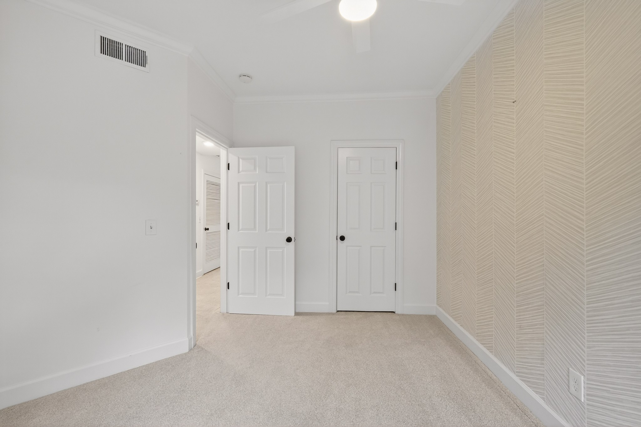 608 Arkland Pl
