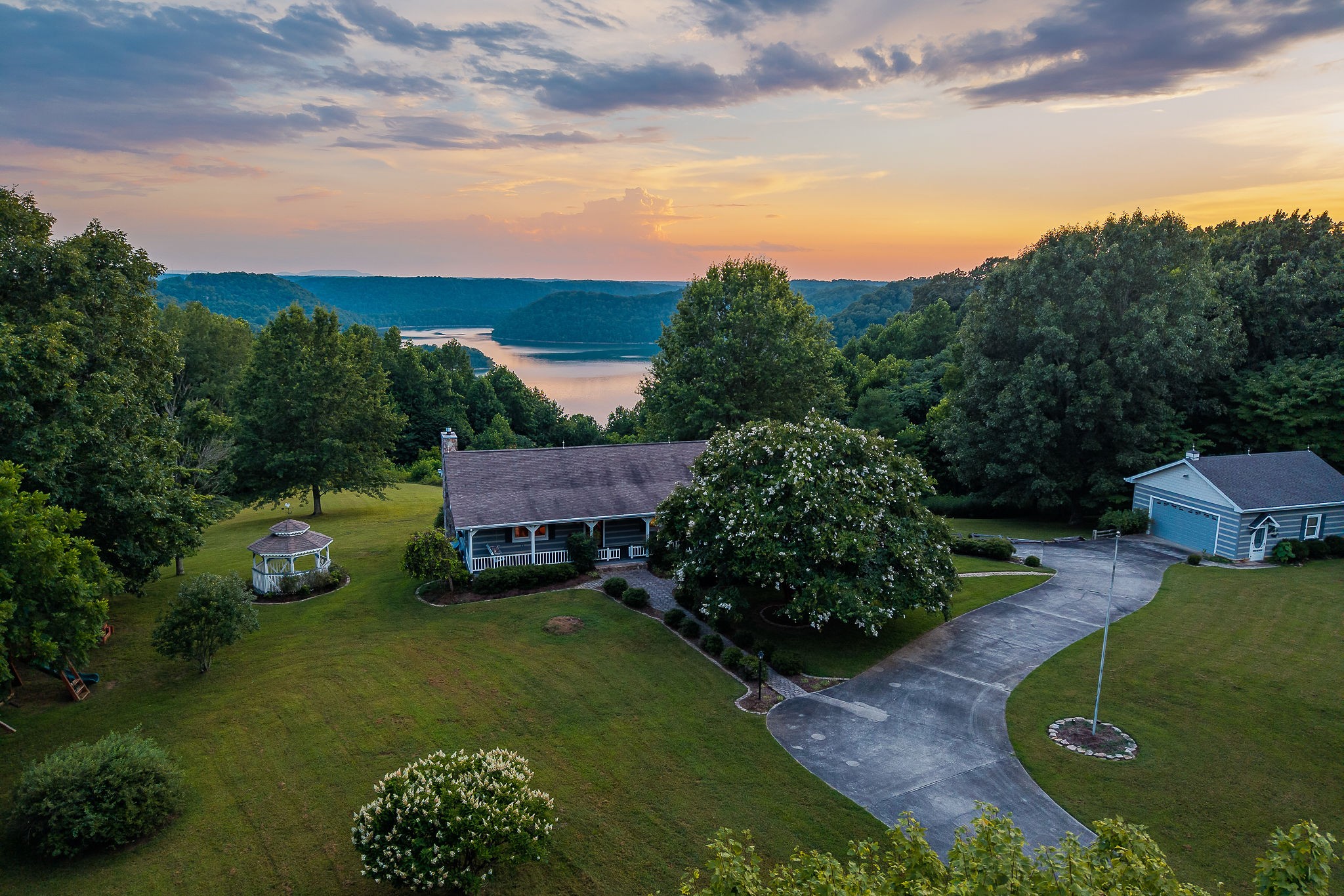 11720 Fox Hill Rd