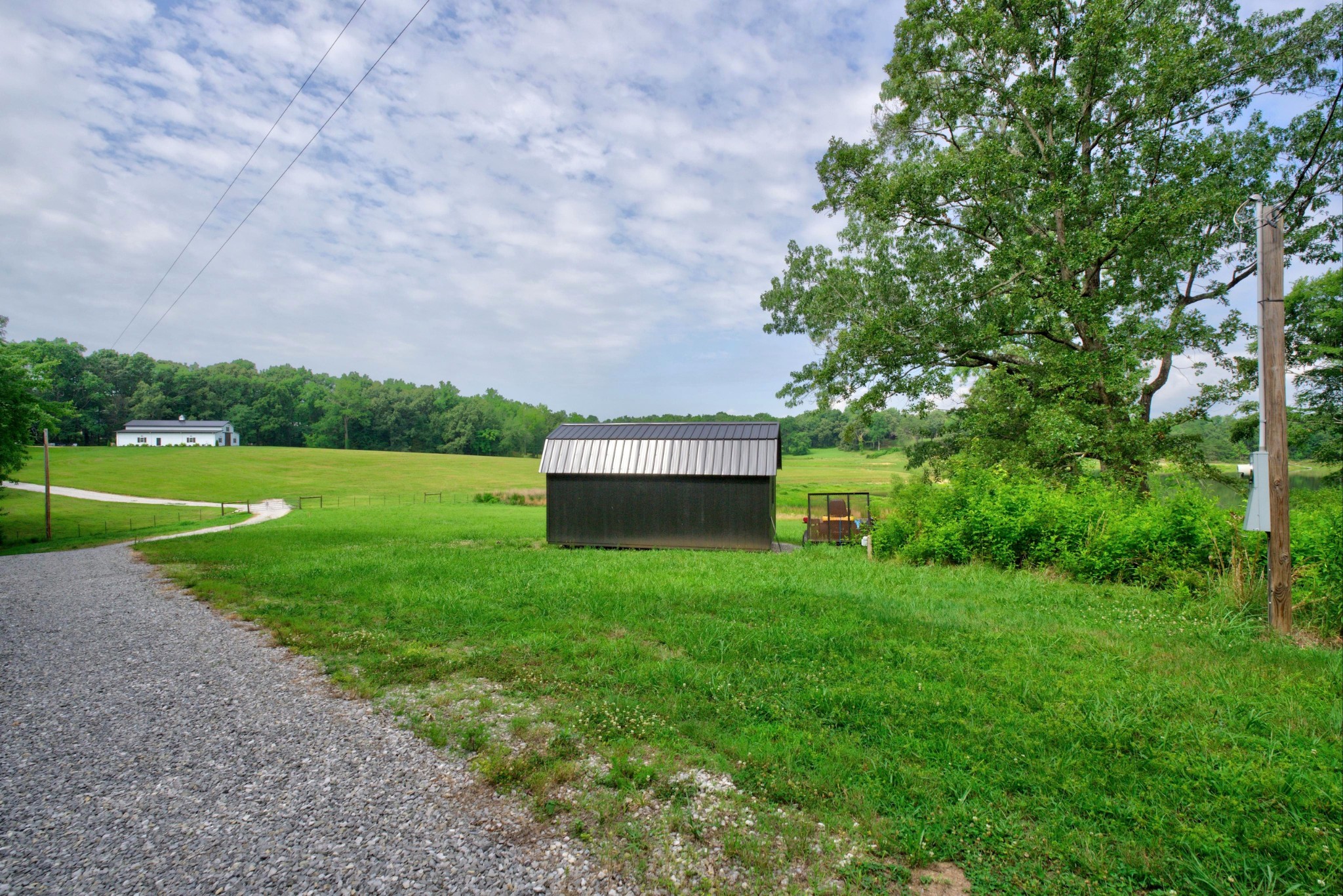 472 Eagle View Ln