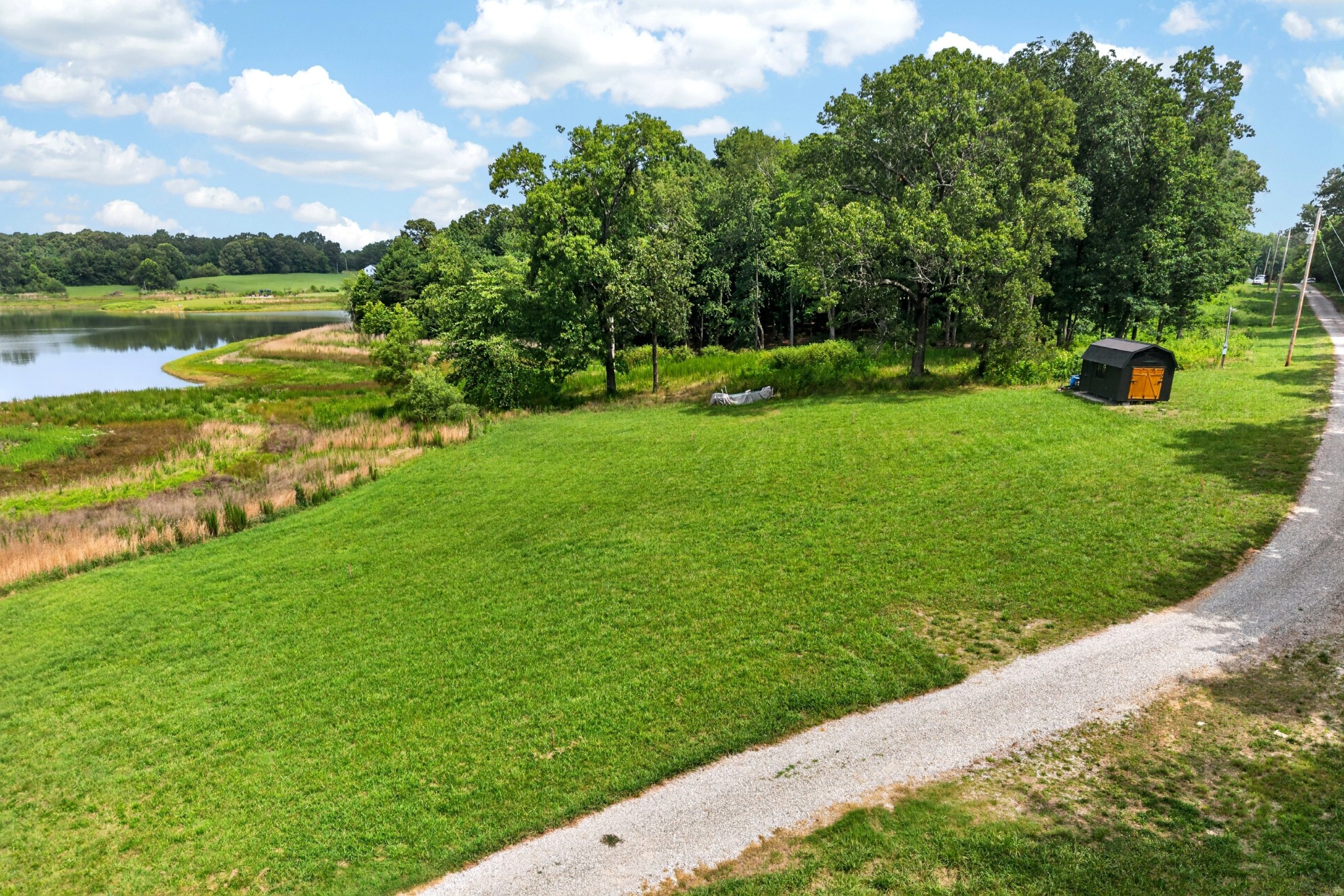 472 Eagle View Ln