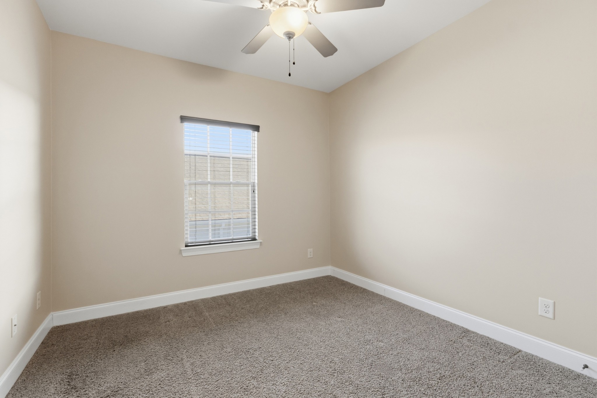2220 Clare Park Dr