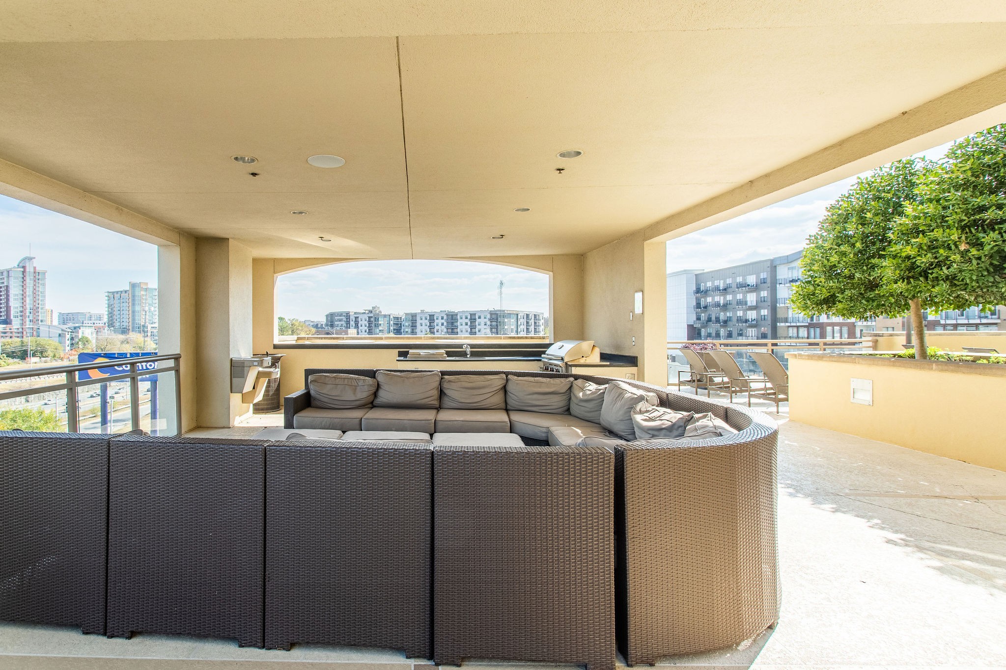 1510 Demonbreun St Unit: 1207
