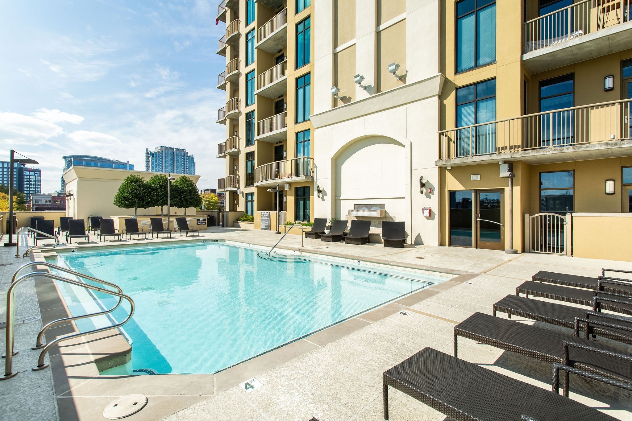 1510 Demonbreun St Unit: 1207