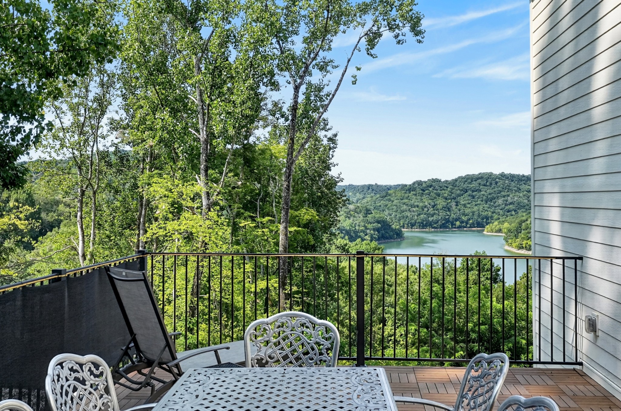 2343 Shoreside Dr
