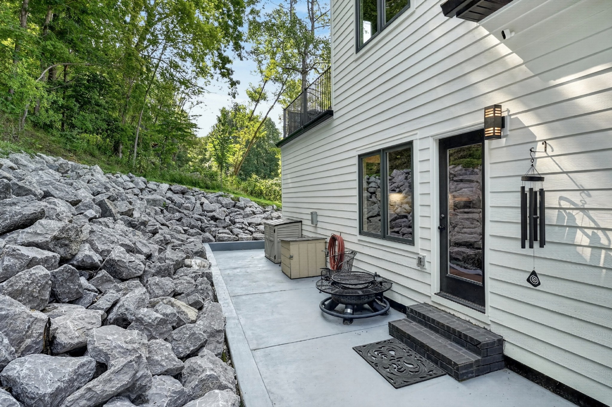 2343 Shoreside Dr