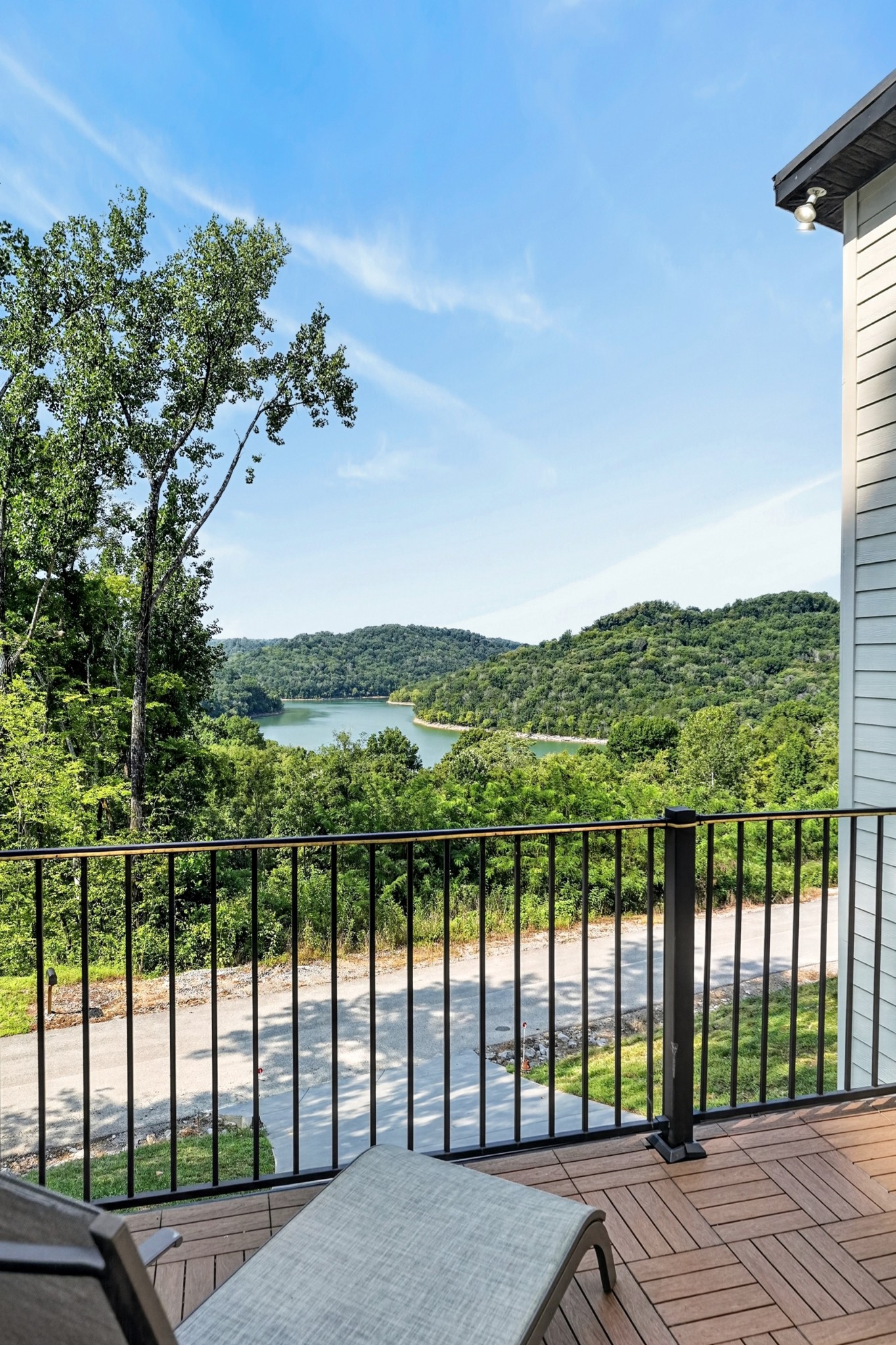 2343 Shoreside Dr