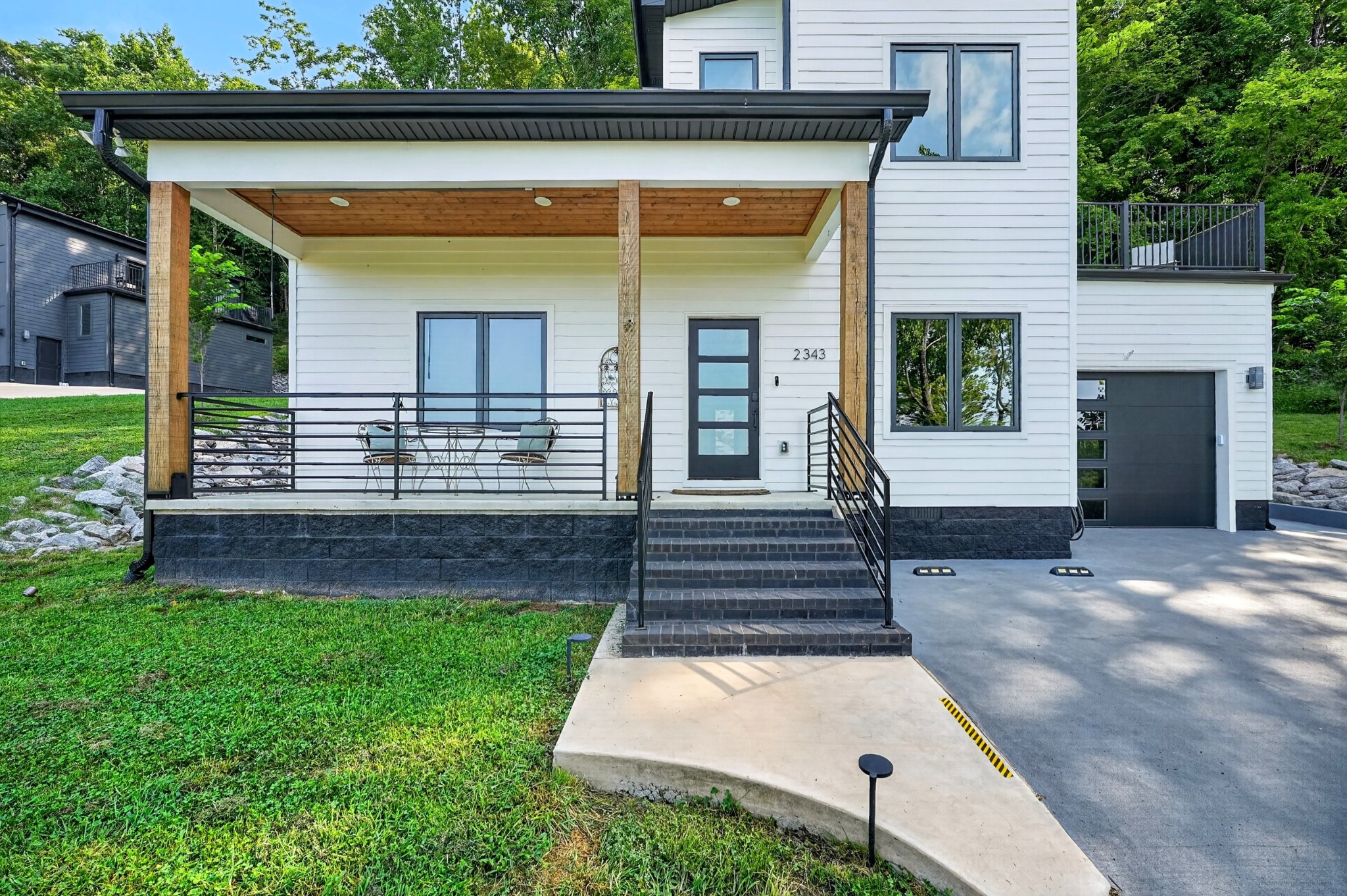 2343 Shoreside Dr