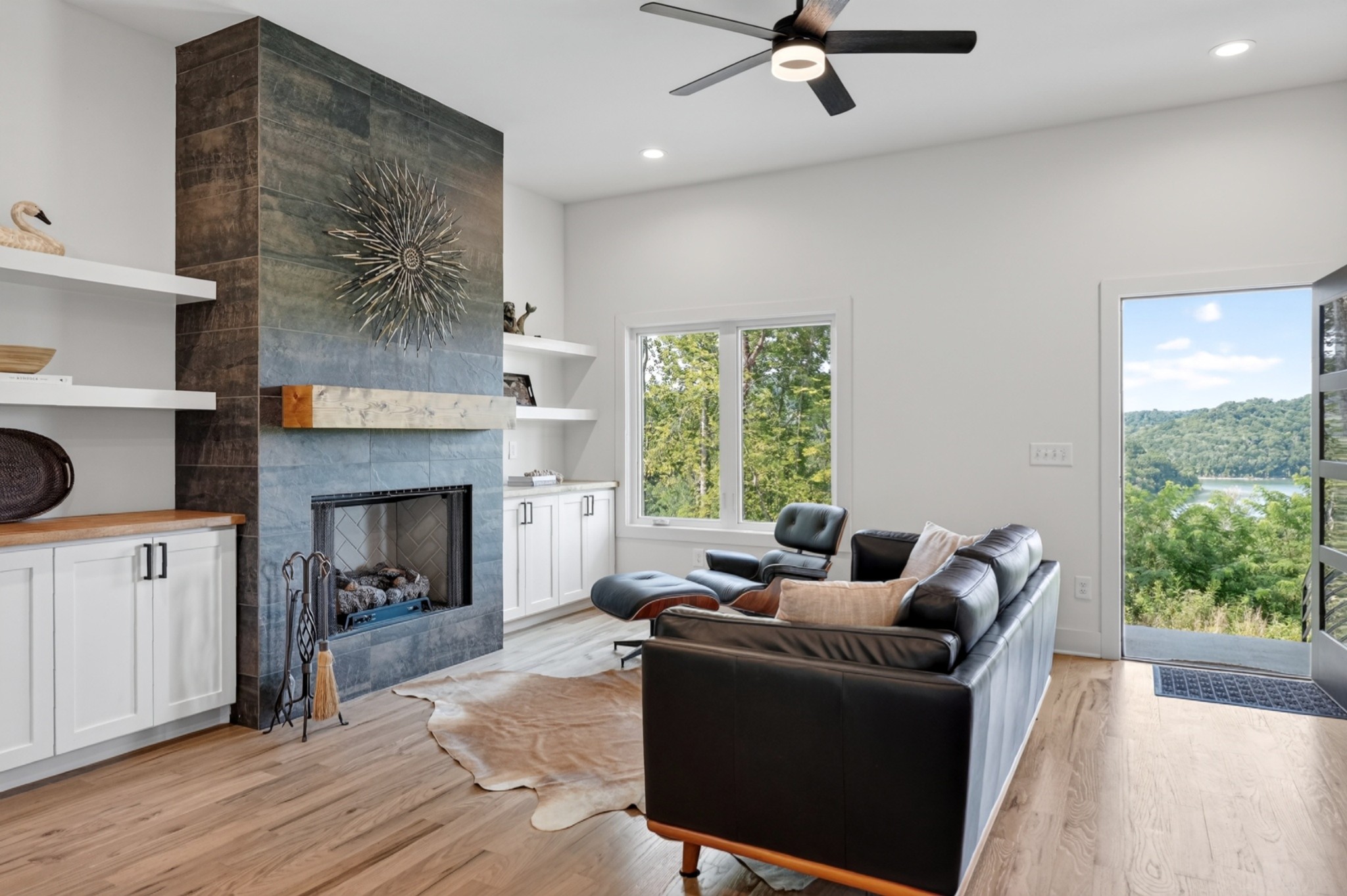 2343 Shoreside Dr