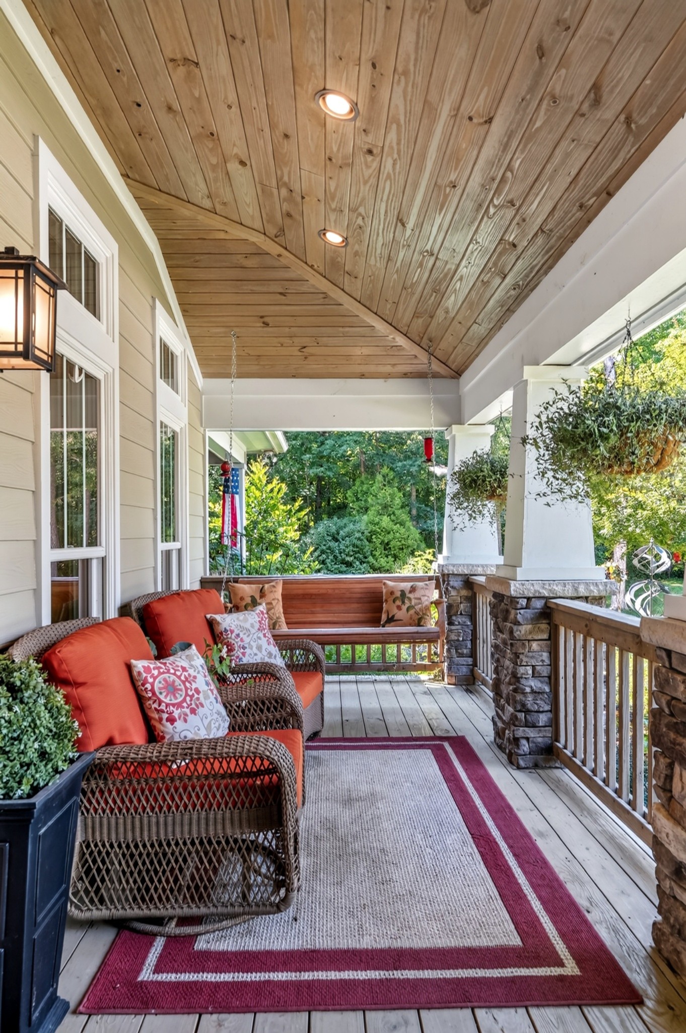 18 Admiral Ln
