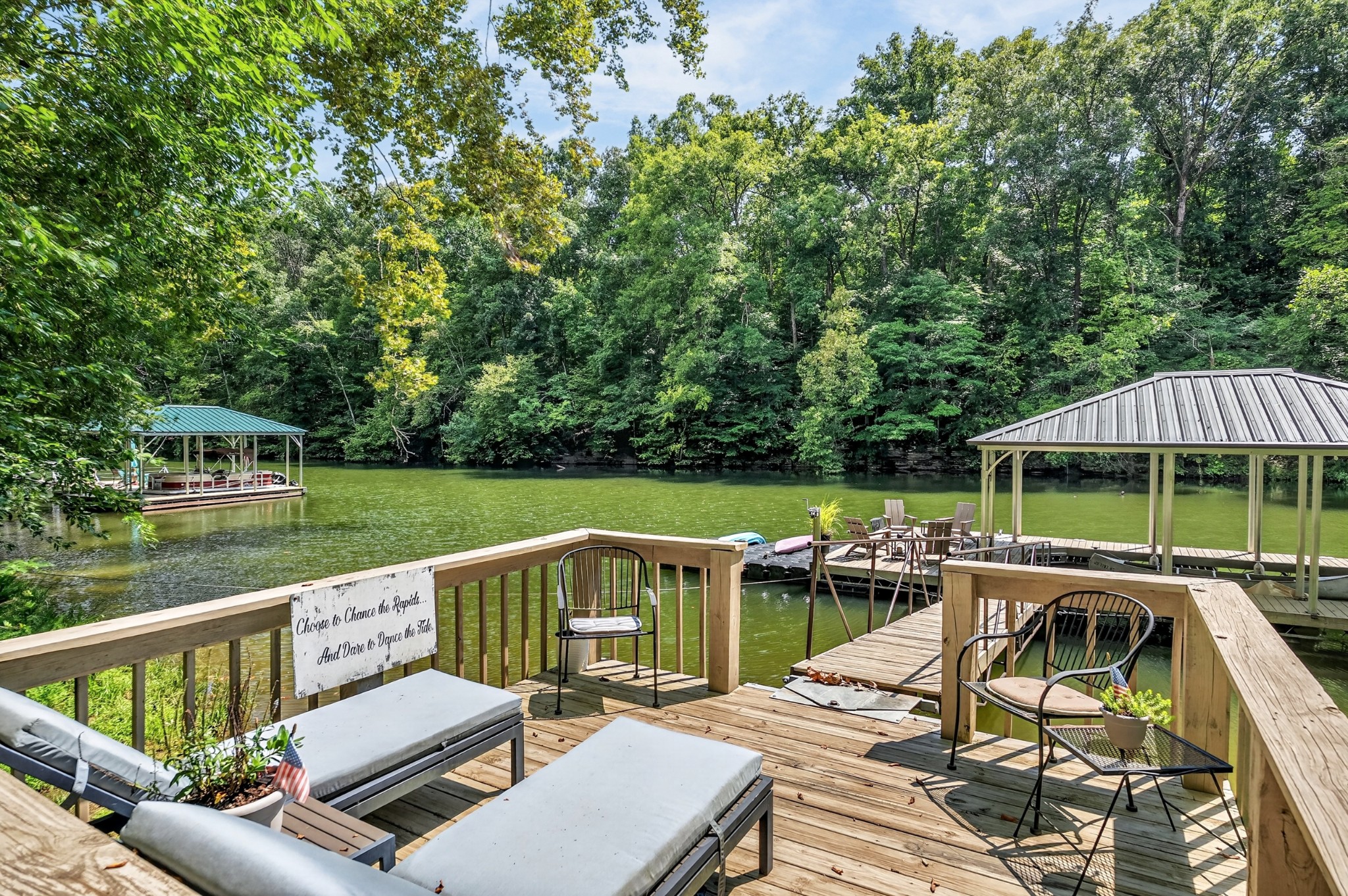 18 Admiral Ln
