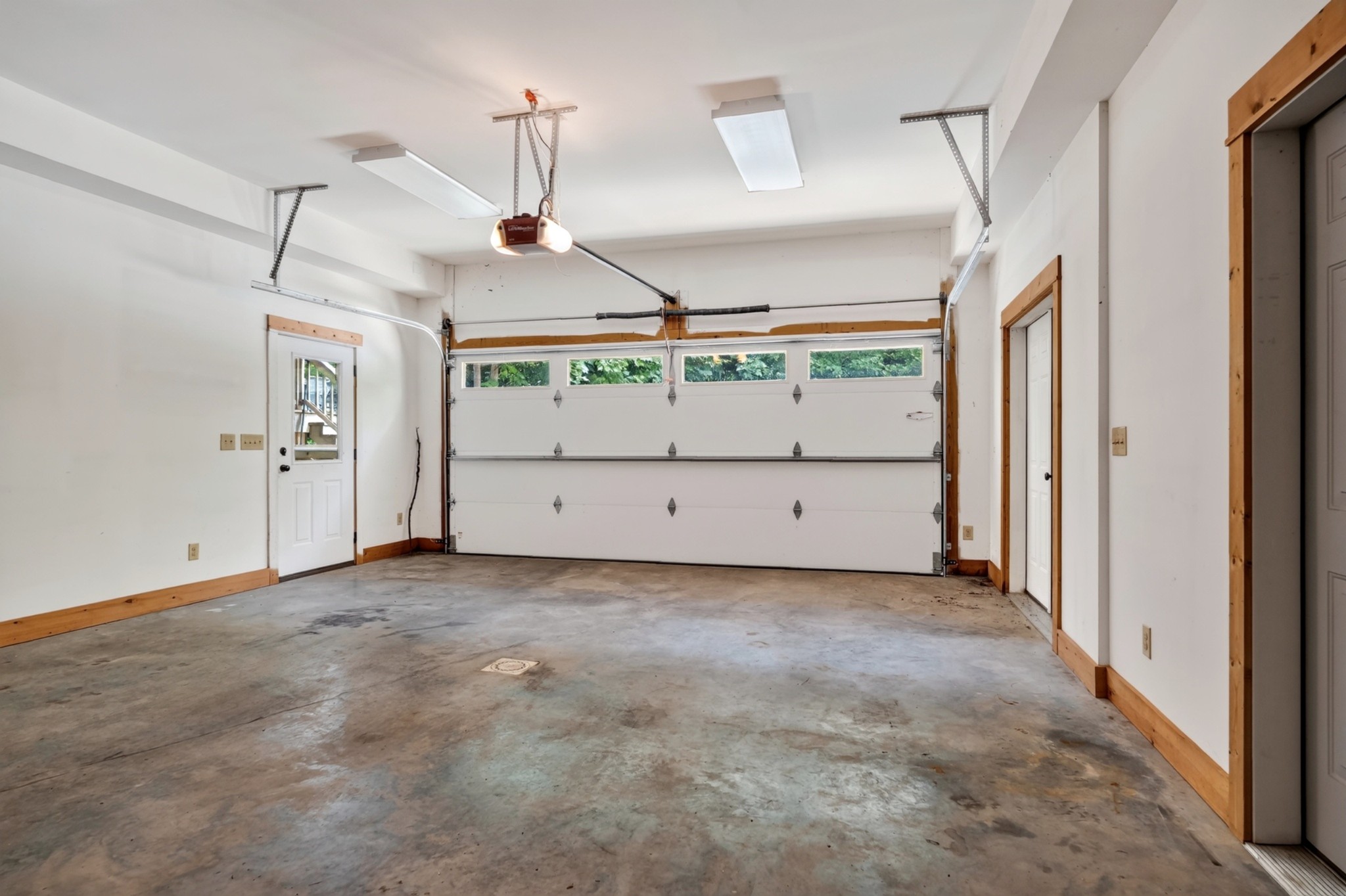 18 Admiral Ln
