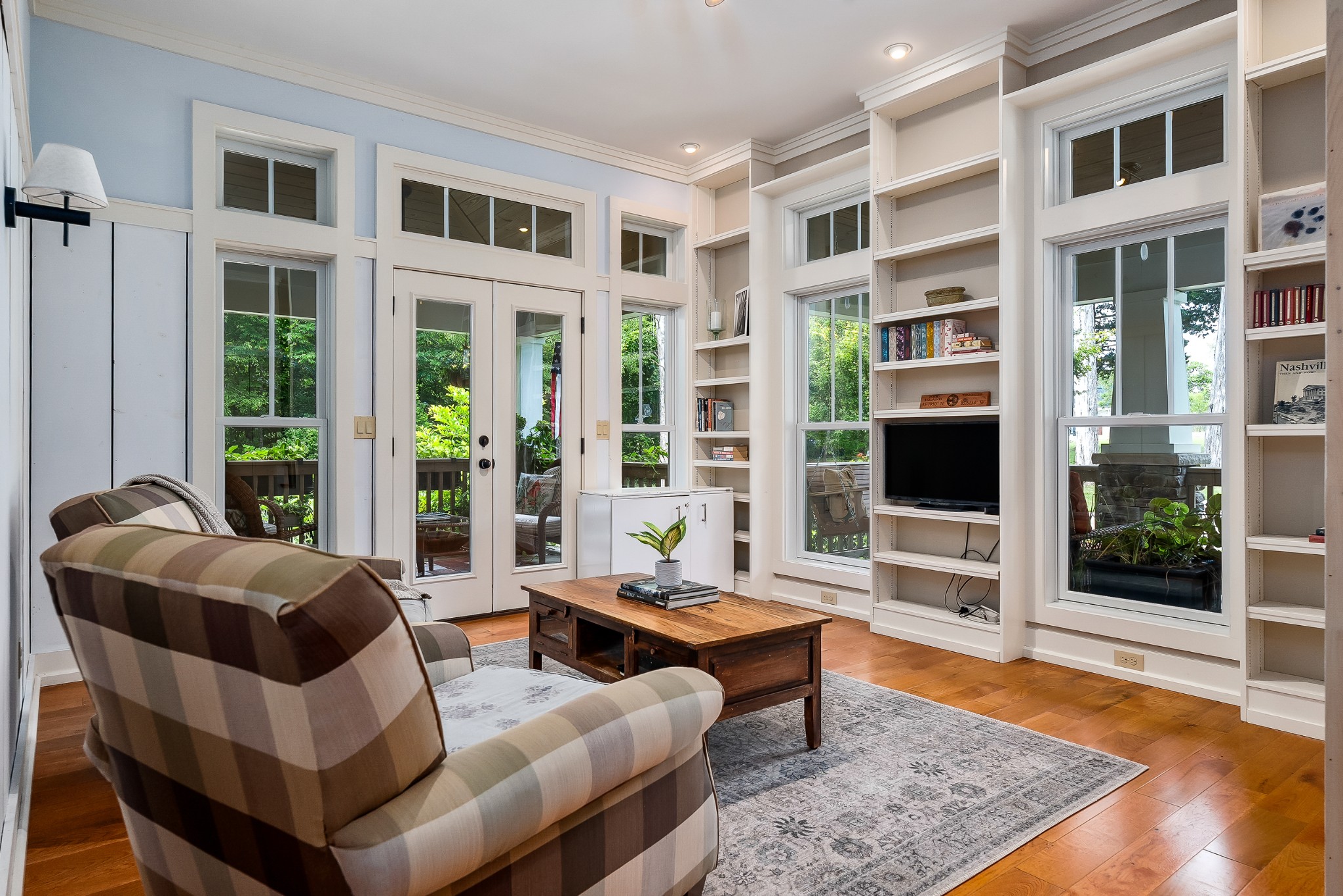 18 Admiral Ln