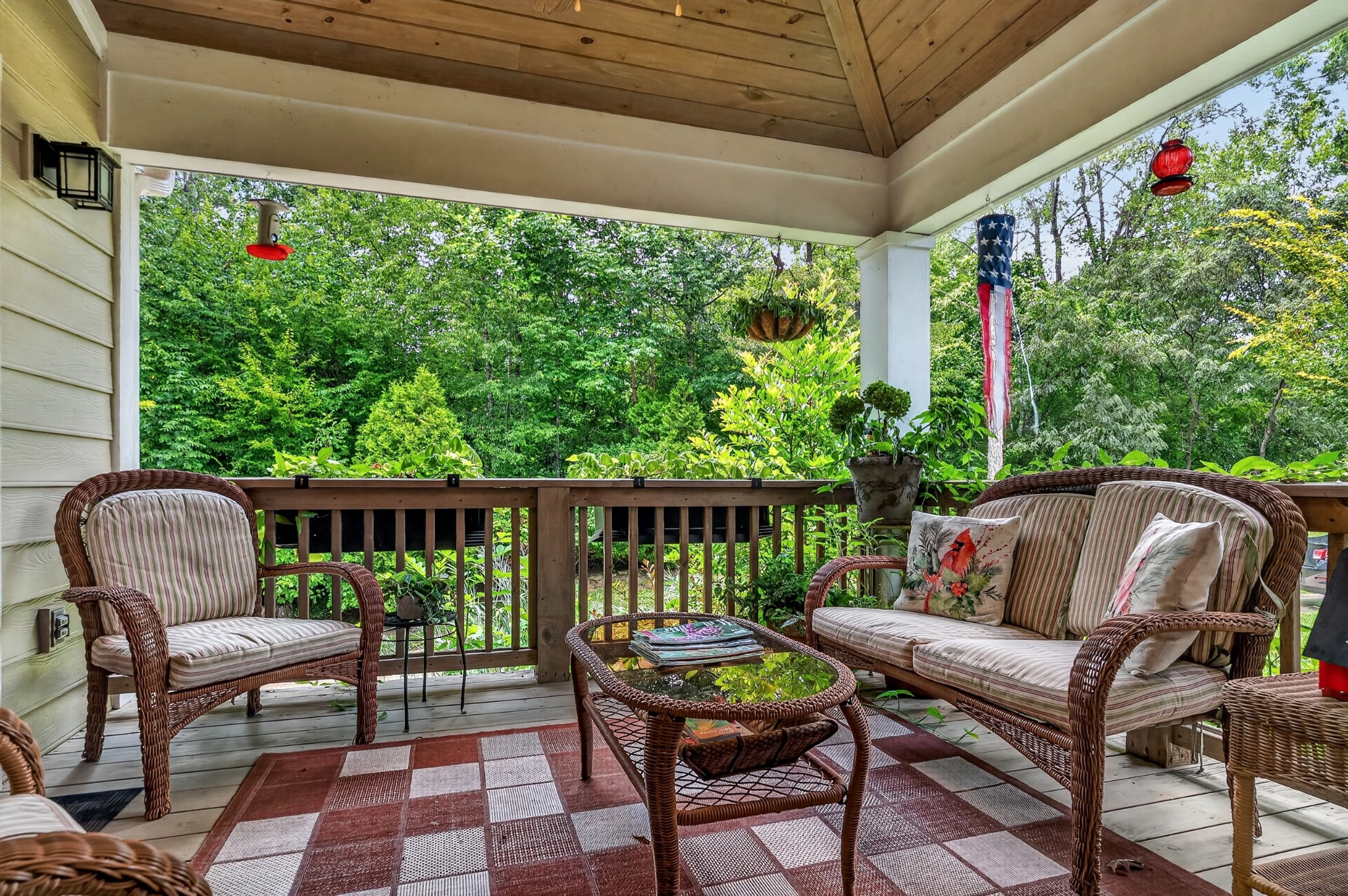 18 Admiral Ln