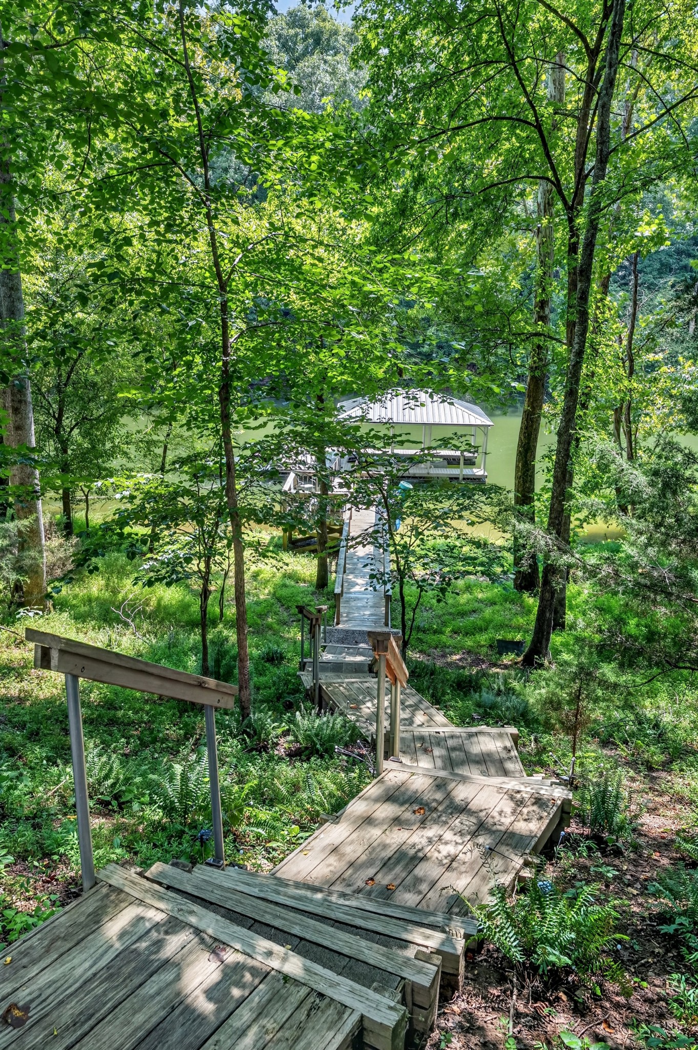 18 Admiral Ln