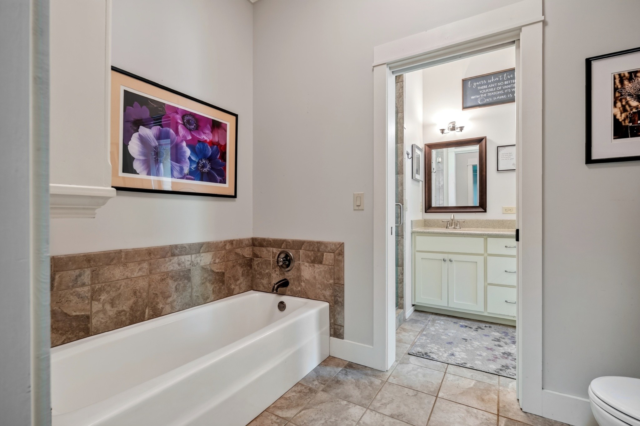 18 Admiral Ln