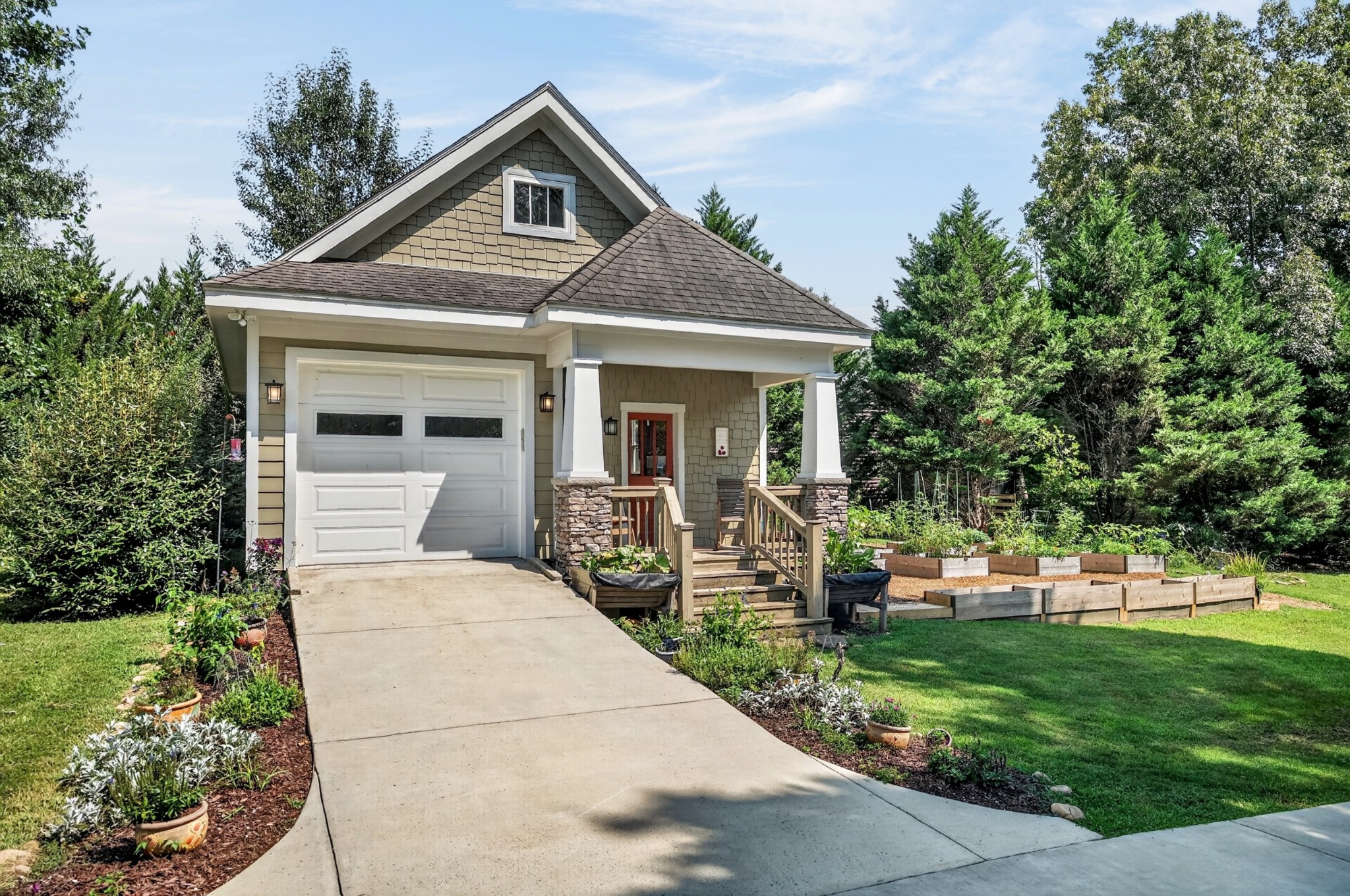 18 Admiral Ln
