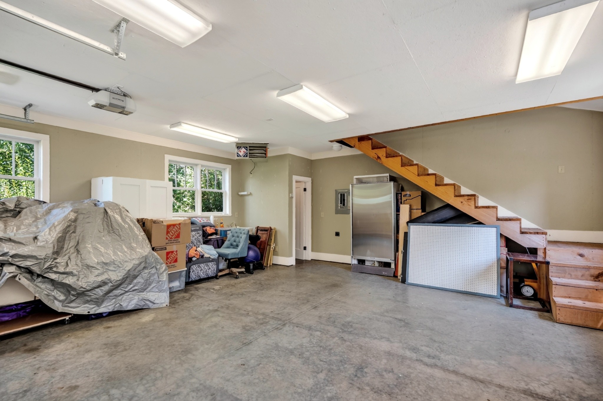 18 Admiral Ln
