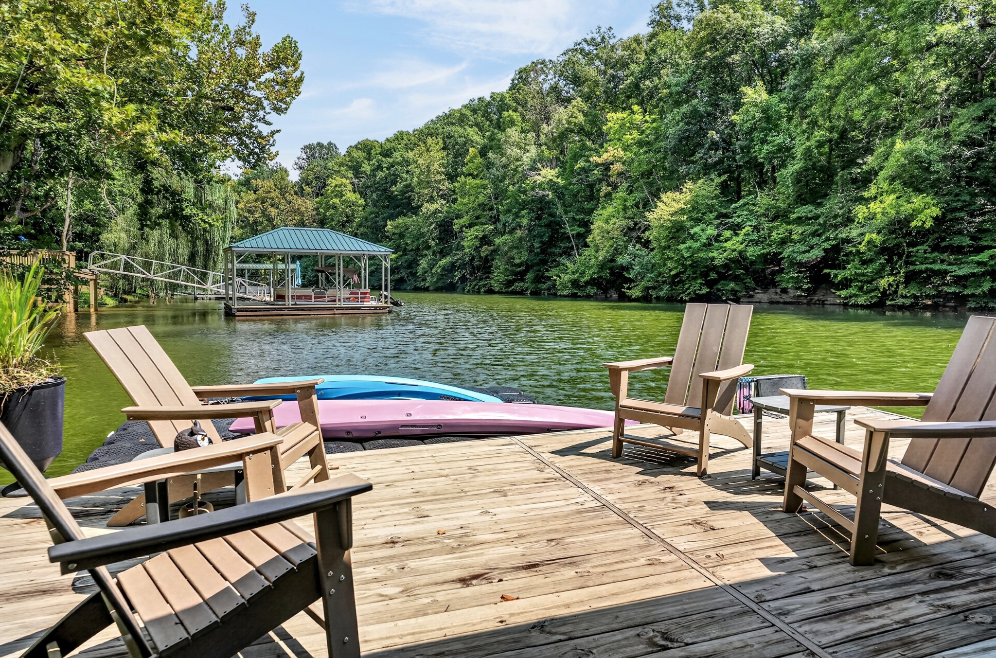 18 Admiral Ln