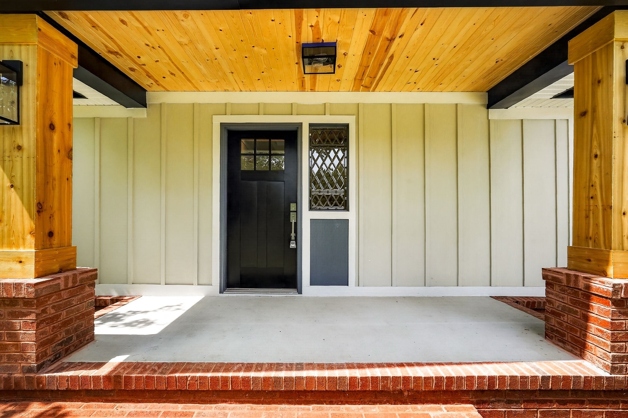 303 Westwood Dr