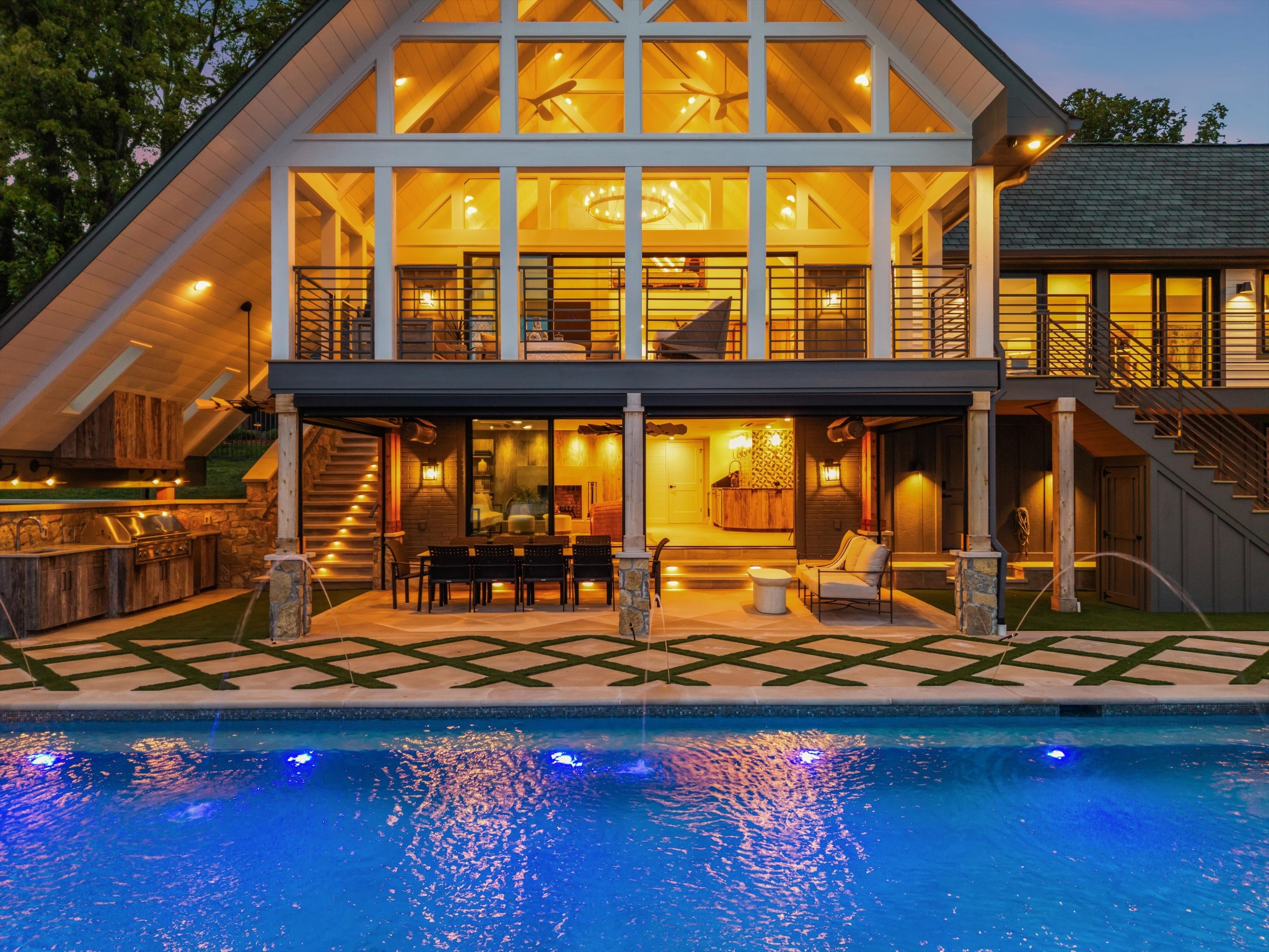 311 Harbor Dr