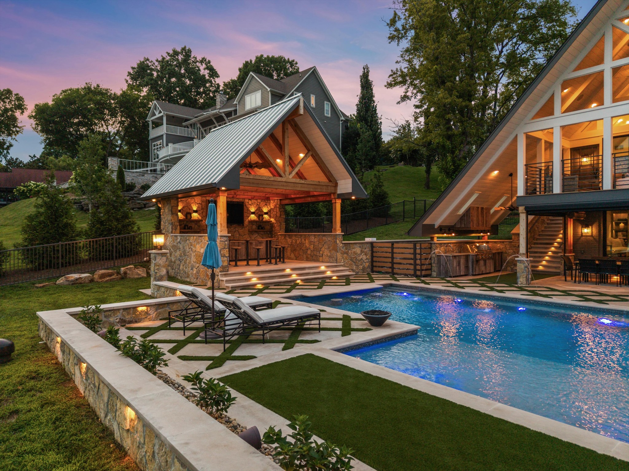311 Harbor Dr