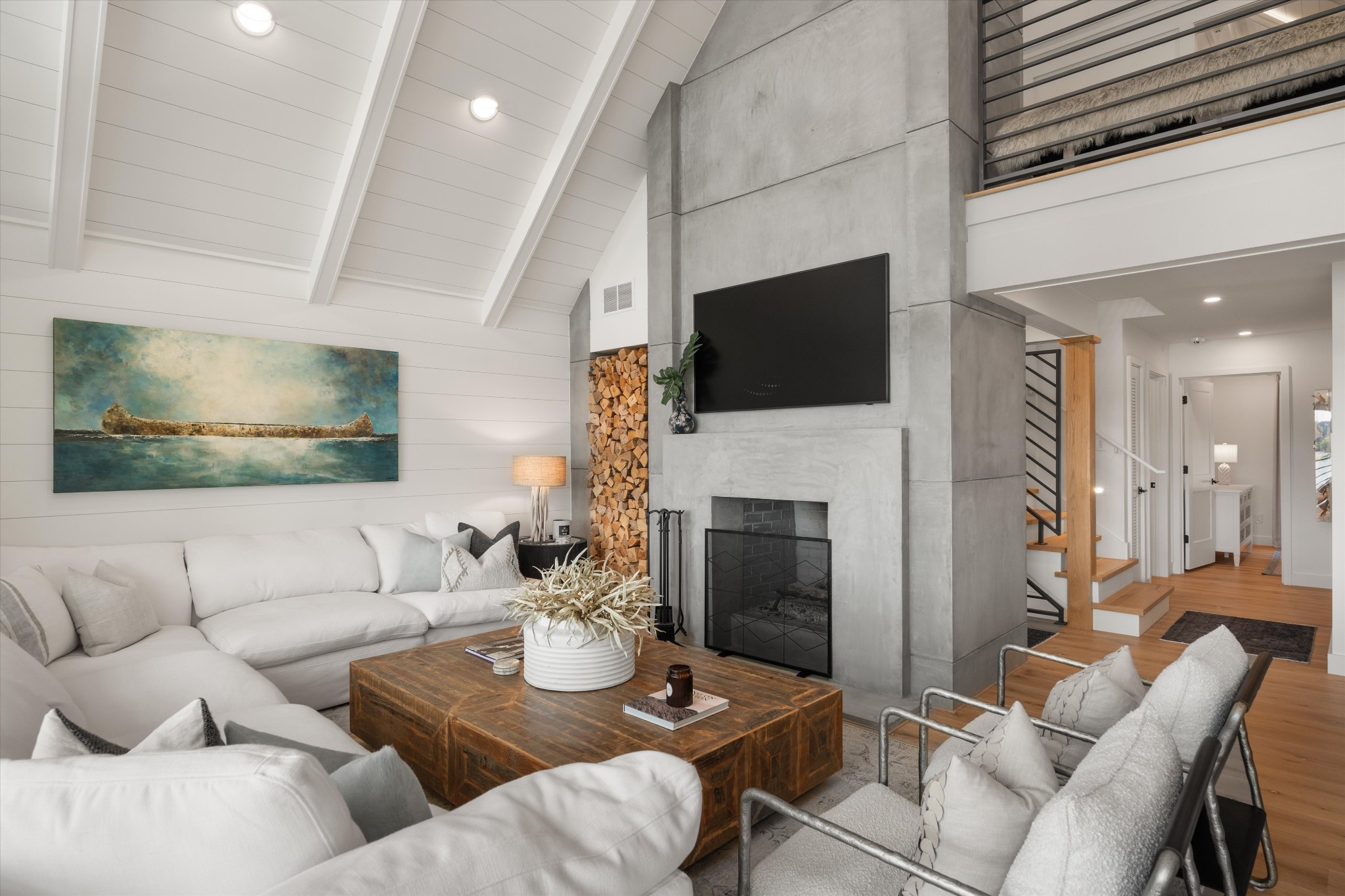 311 Harbor Dr