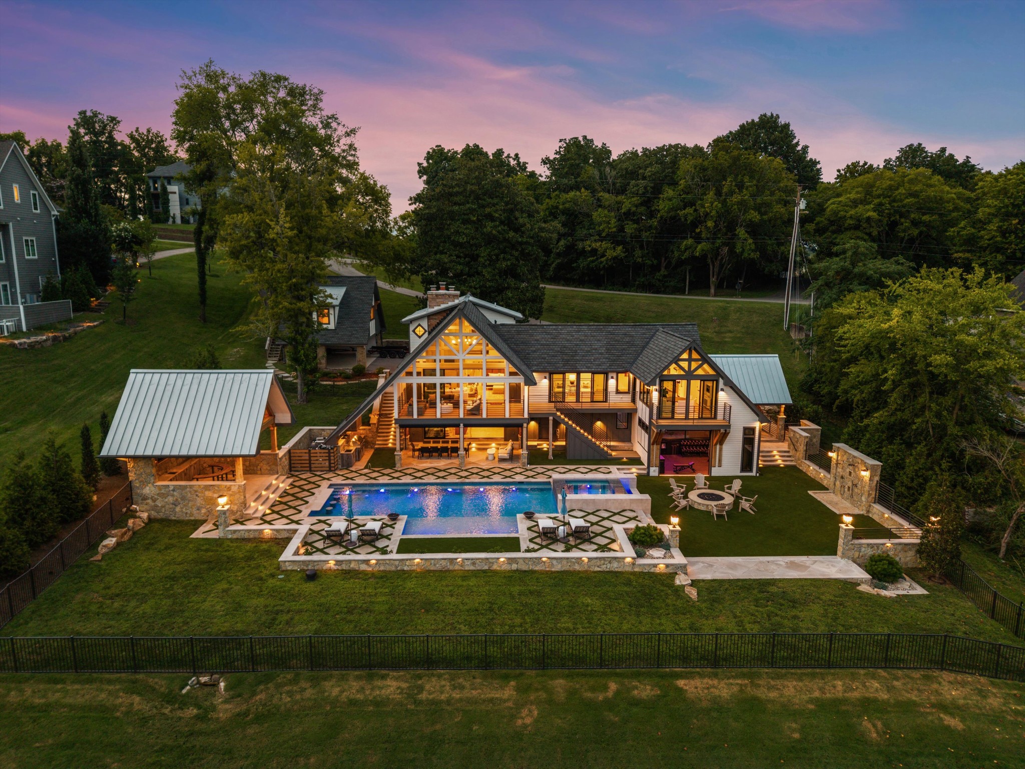 311 Harbor Dr