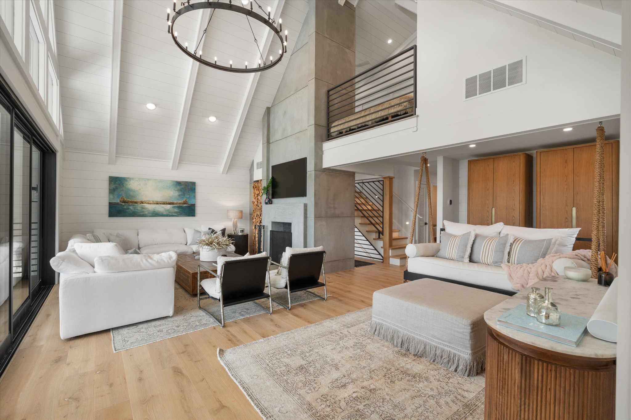 311 Harbor Dr