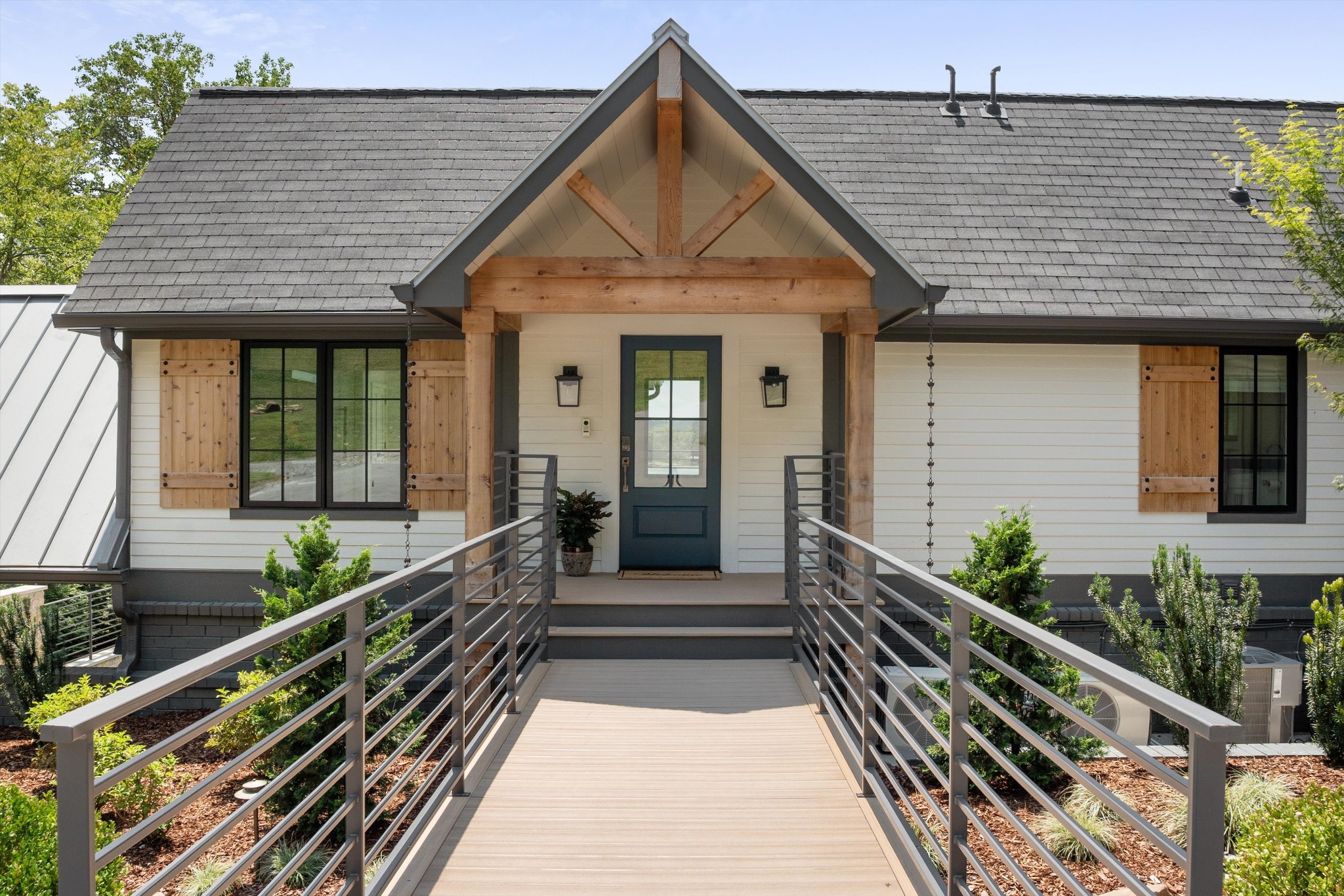 311 Harbor Dr