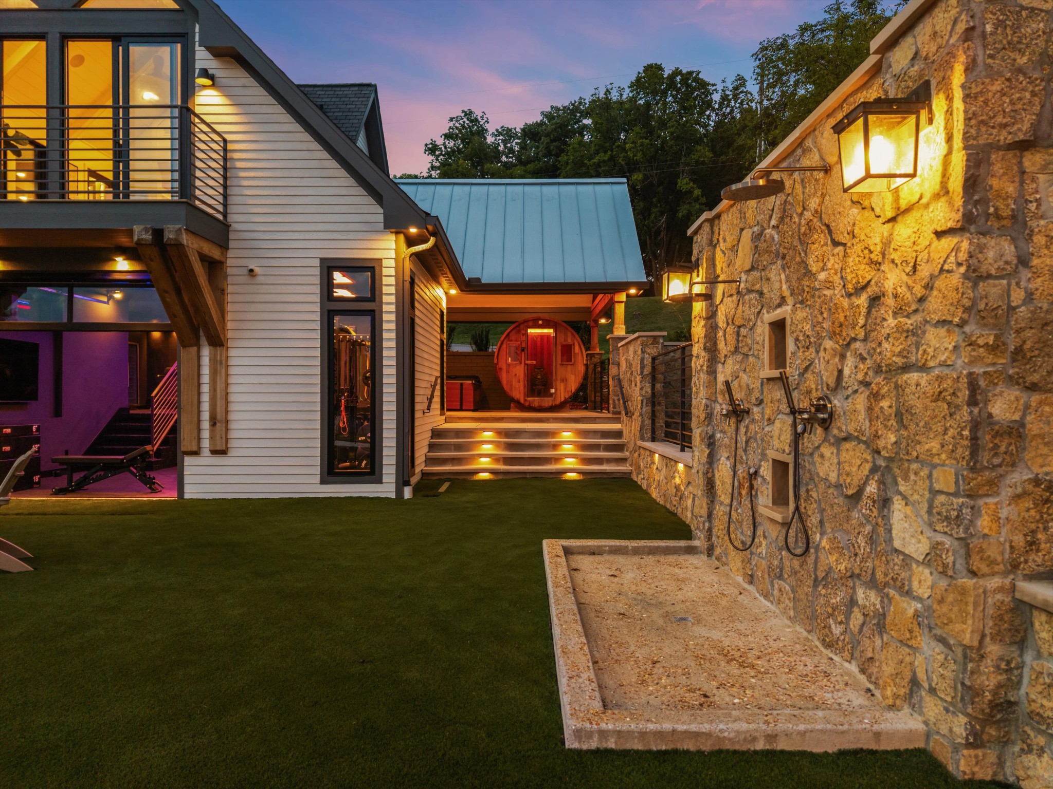 311 Harbor Dr