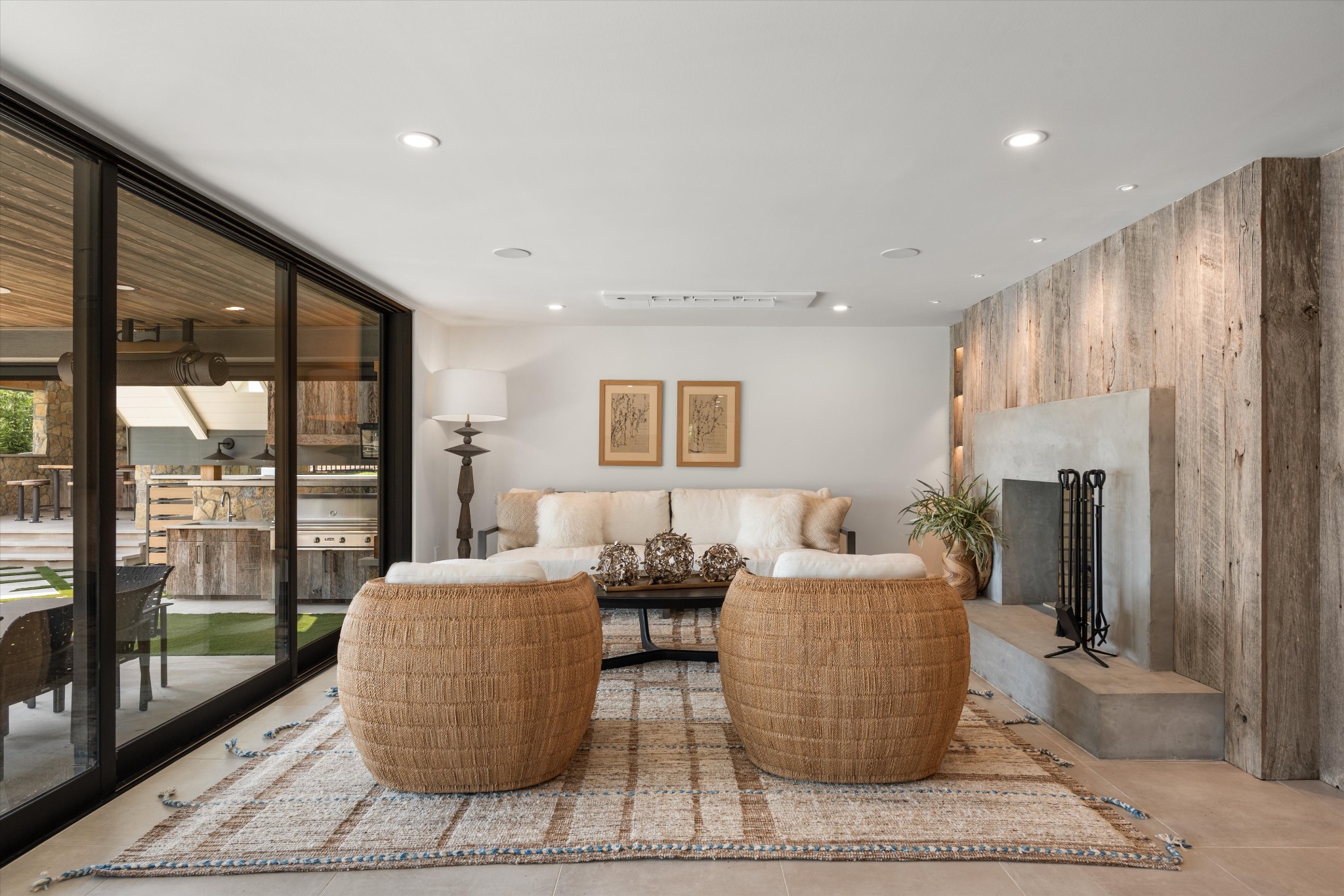 311 Harbor Dr