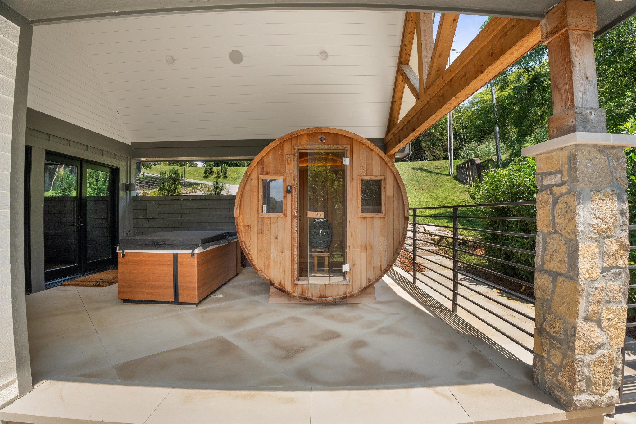 311 Harbor Dr