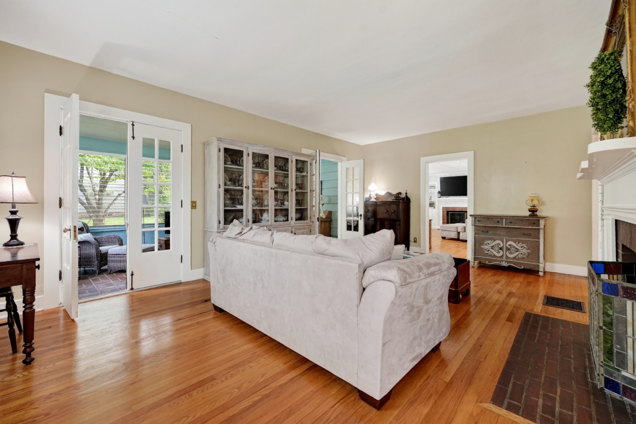 111 Westwood Dr