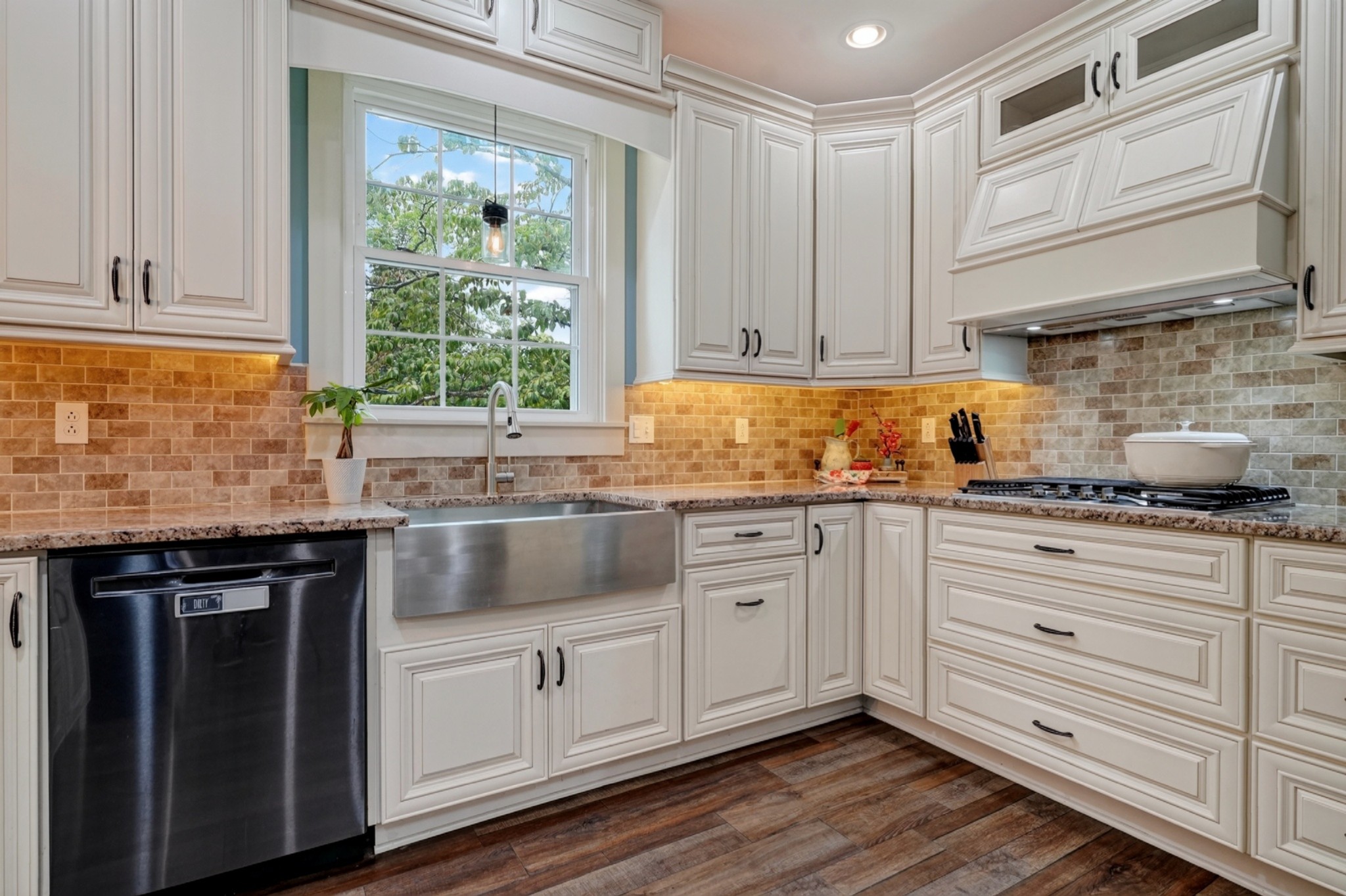 111 Westwood Dr