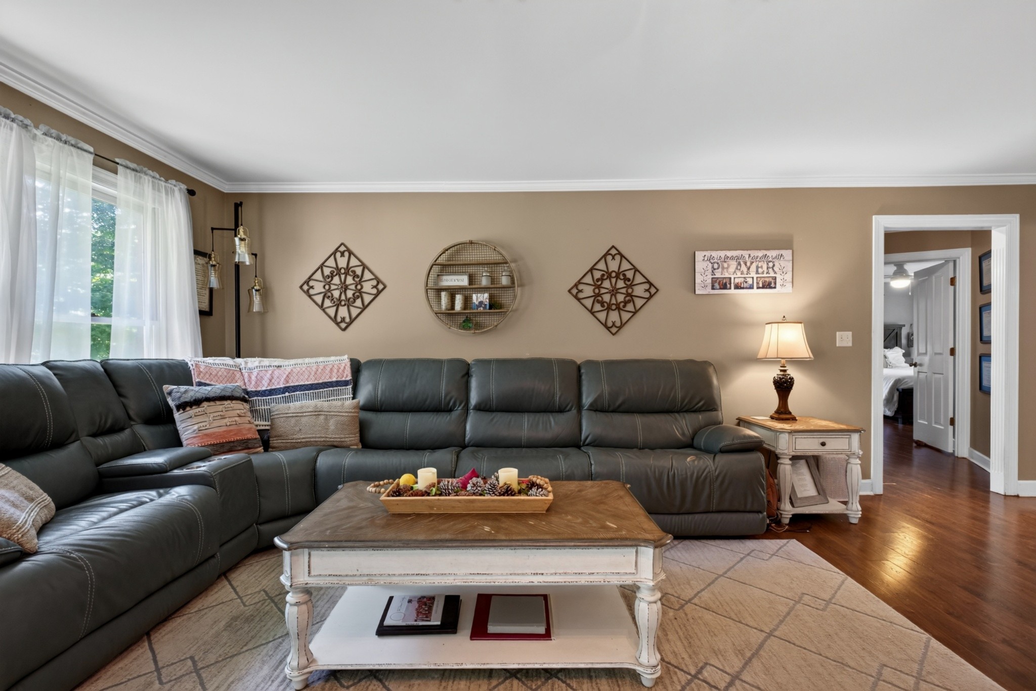 145 E Laurel Ave