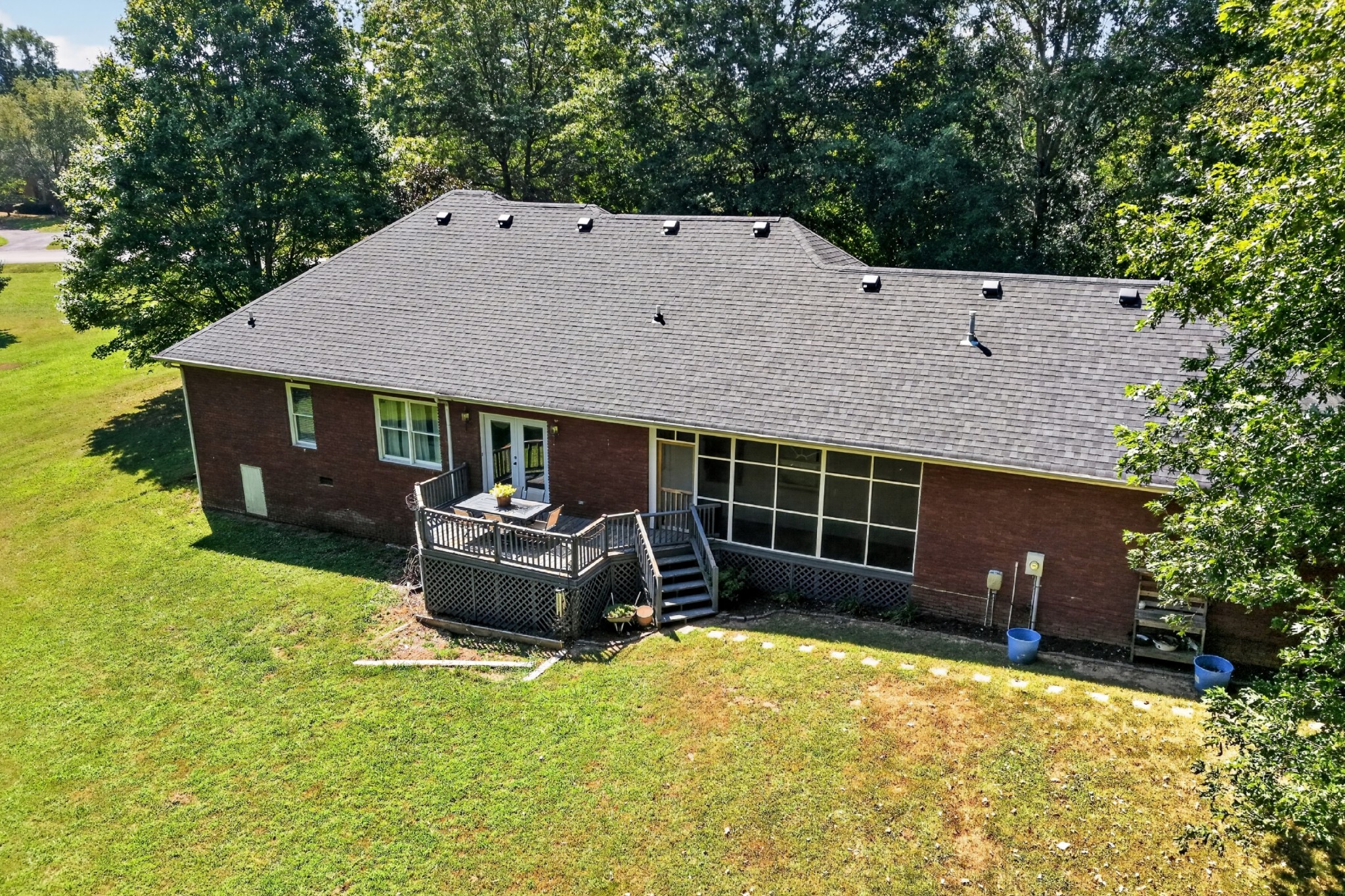 145 E Laurel Ave