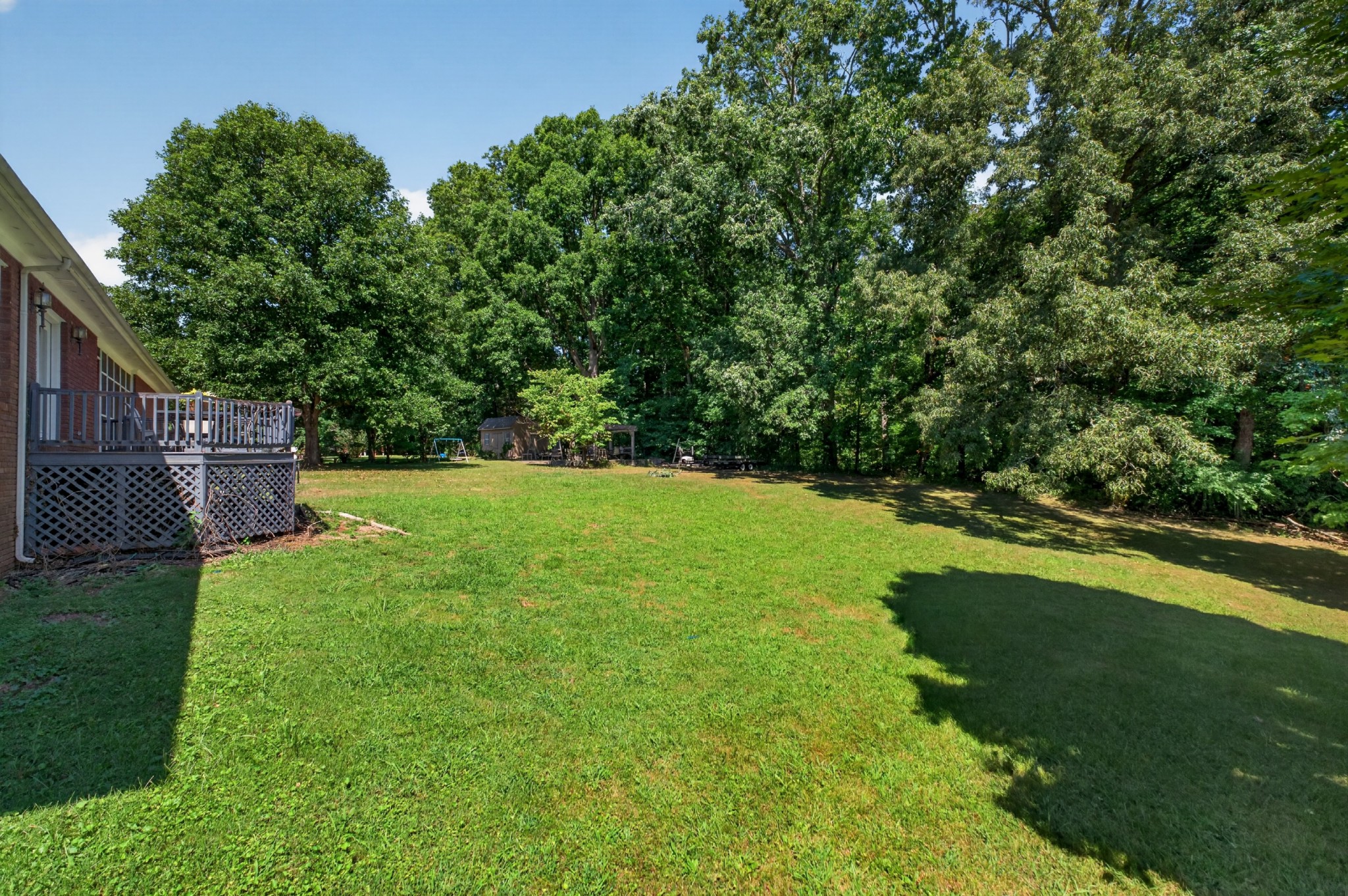 145 E Laurel Ave