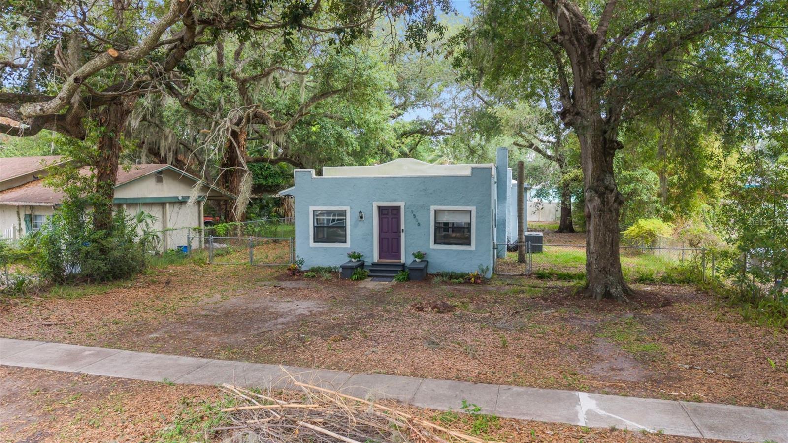 1516 E ELM RD