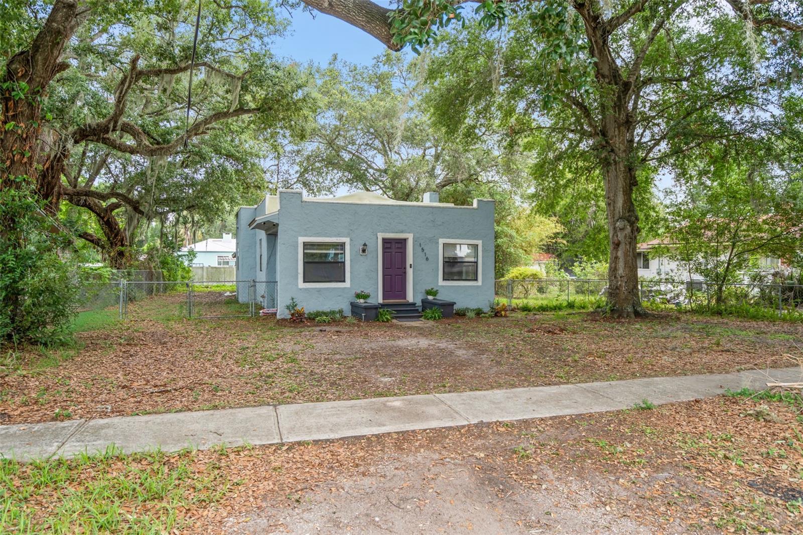 1516 E ELM RD
