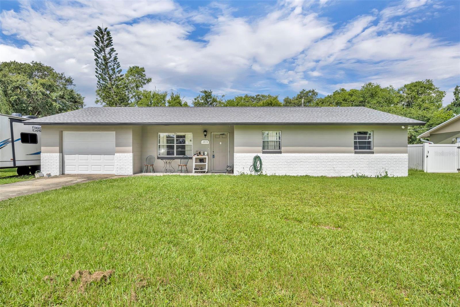 2816 TRAVELERS PALM DR