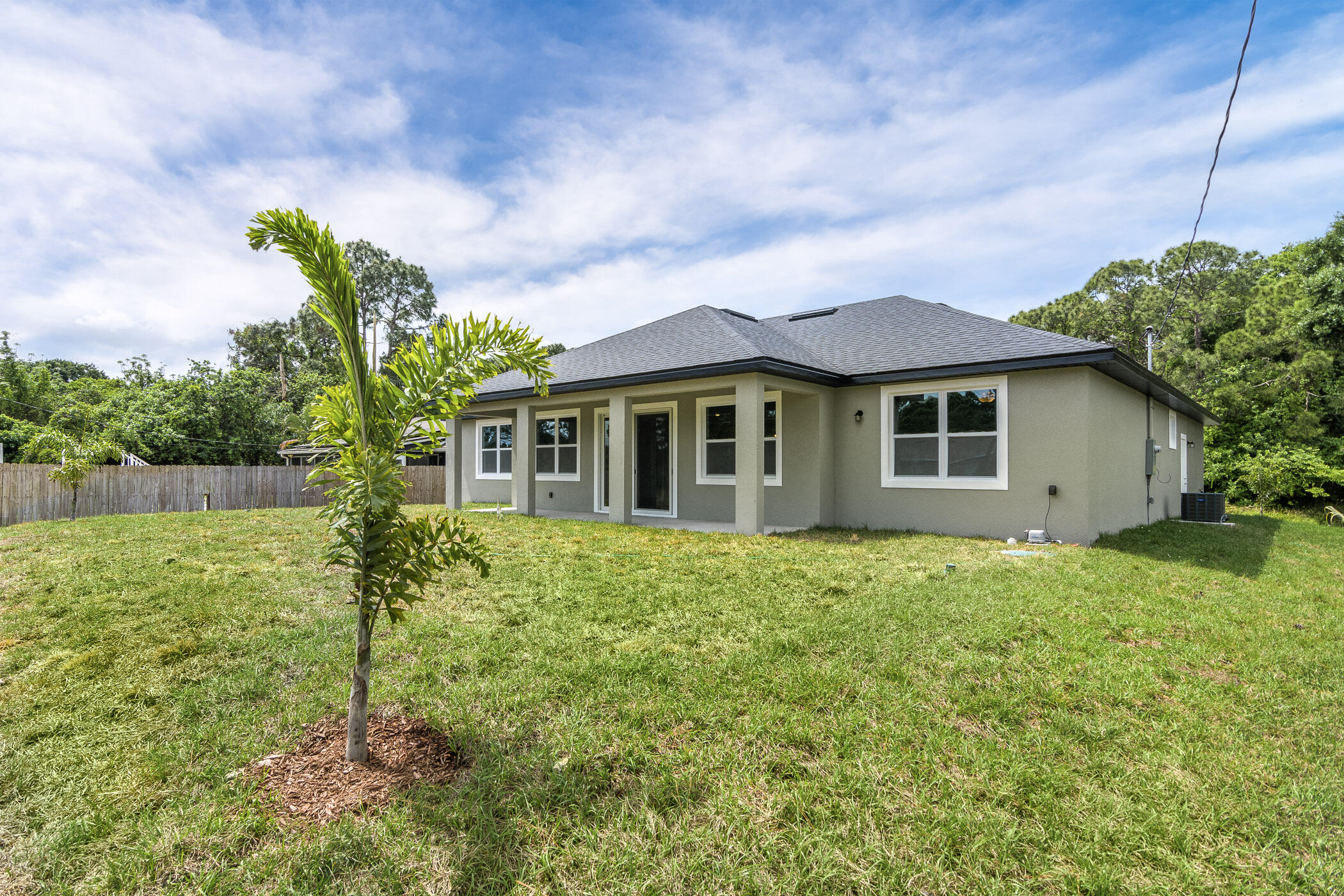 645 Tobias Street SE