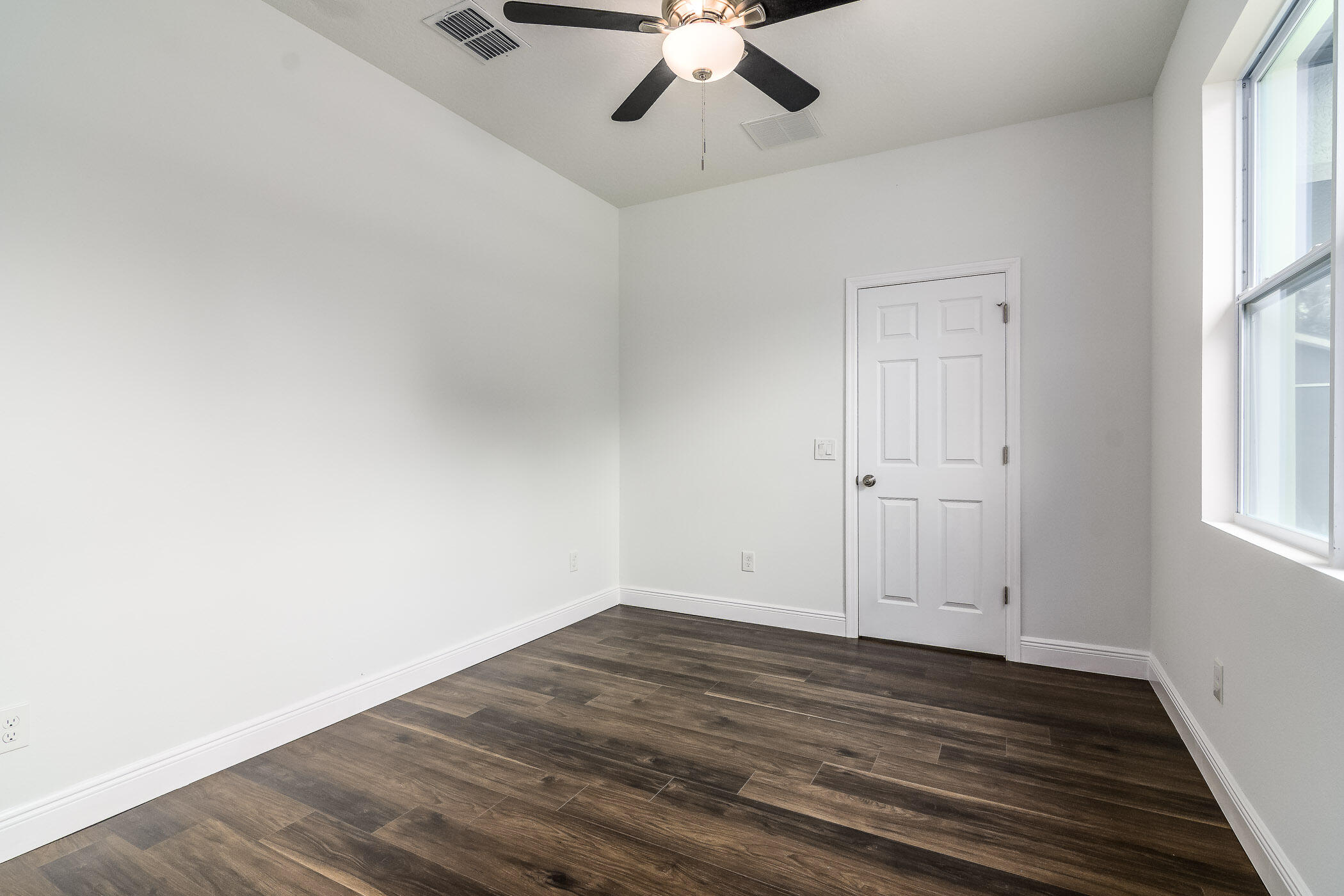 645 Tobias Street SE