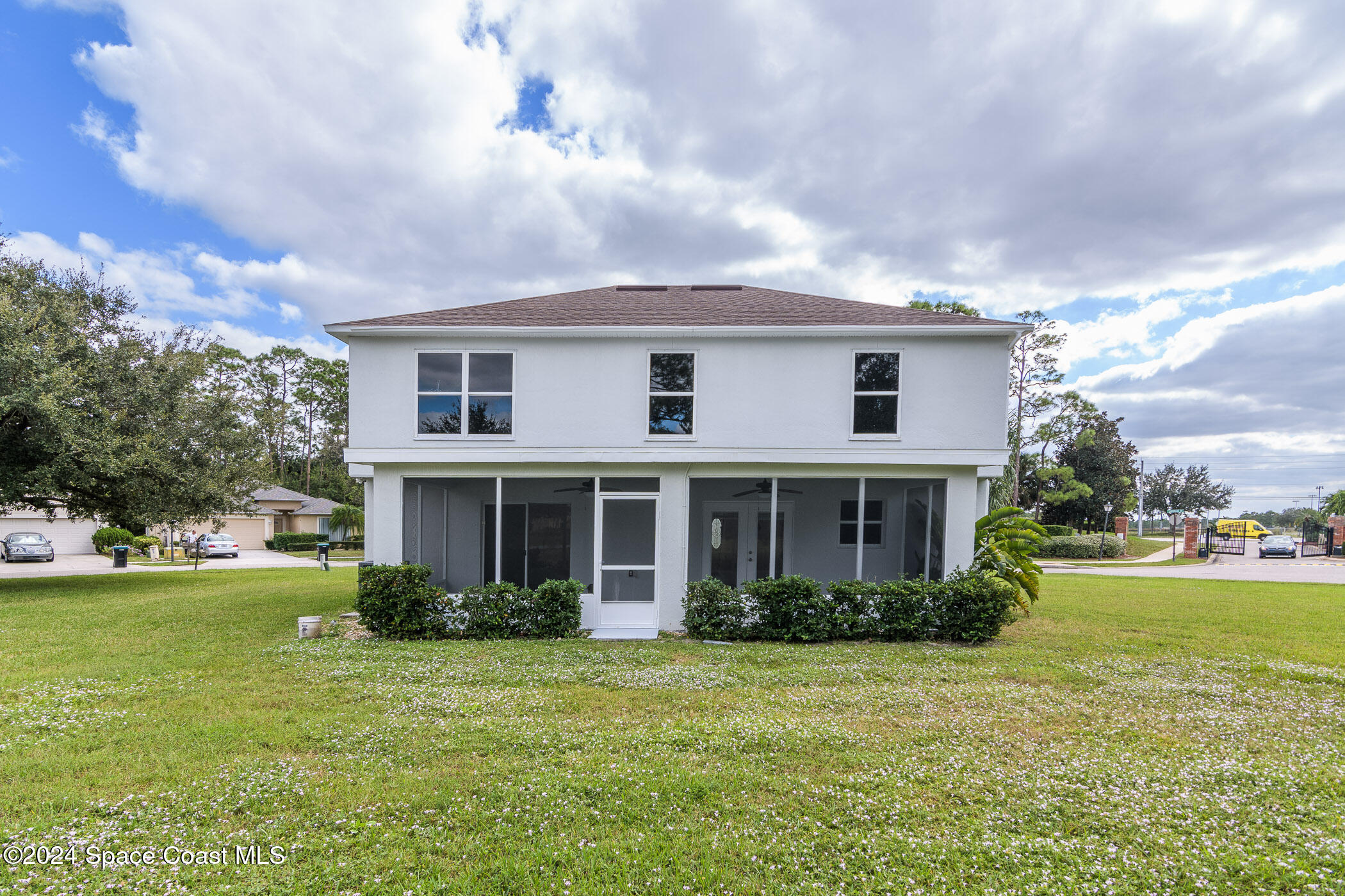 1740 Sawgrass Drive SW