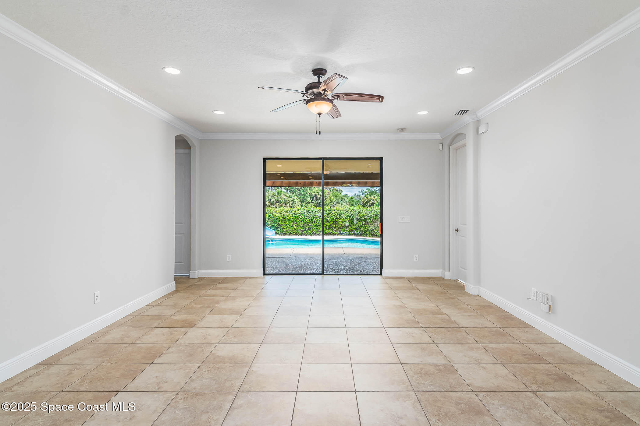 8553 Drayton Circle